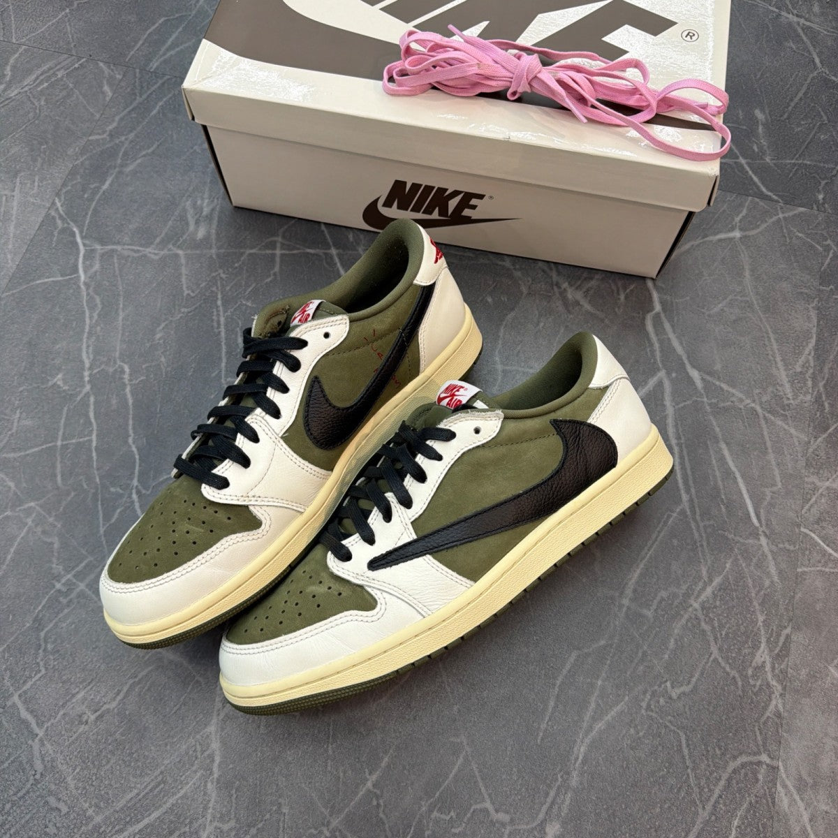 Jordan 1 Retro Low OG SP Travis Scott Medium Olive - Image 3