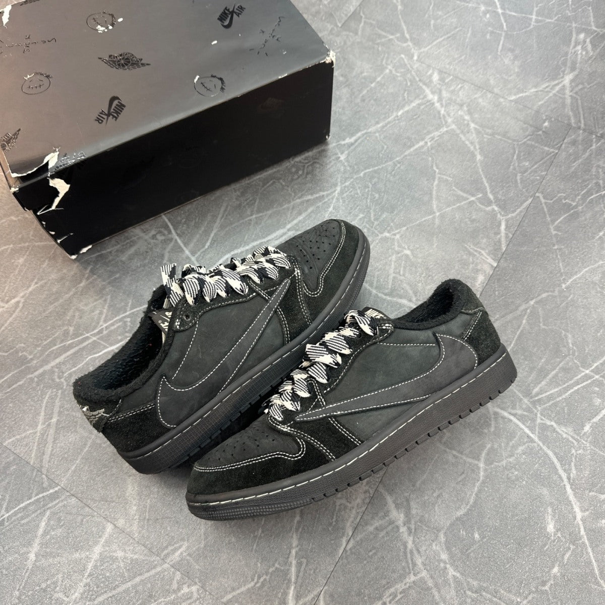 Jordan 1 Retro Low OG SP Travis Scott Black Phantom - Image 1