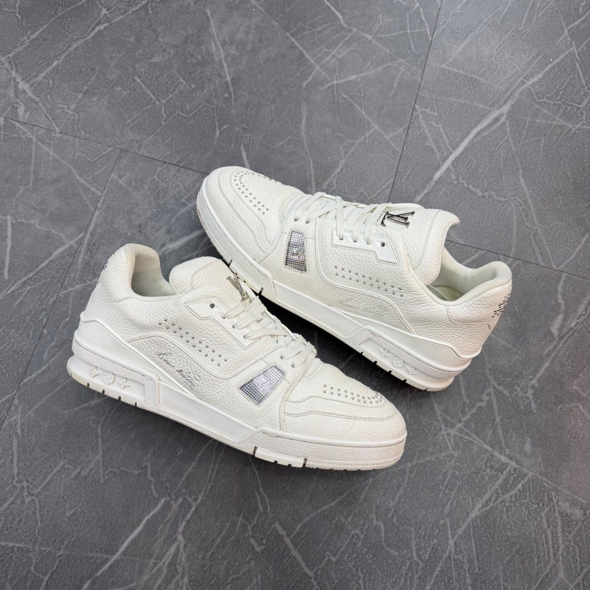 Louis Vuitton LV Trainer White Calf Leather - front