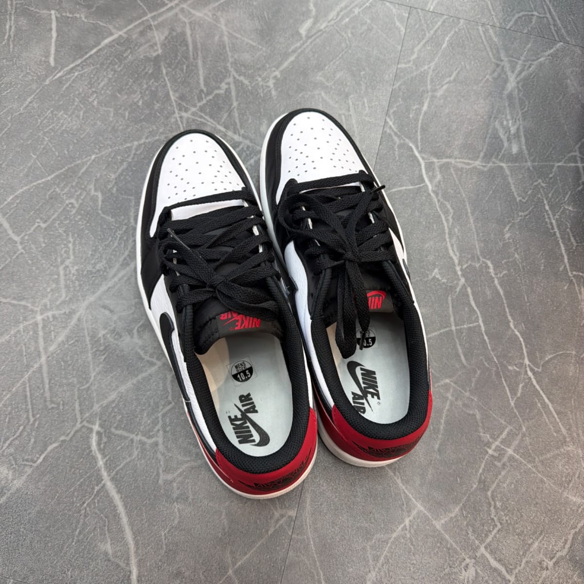 Jordan 1 Retro Low OG Black Toe (2023) (Size 10.5) (Lightly Worn)