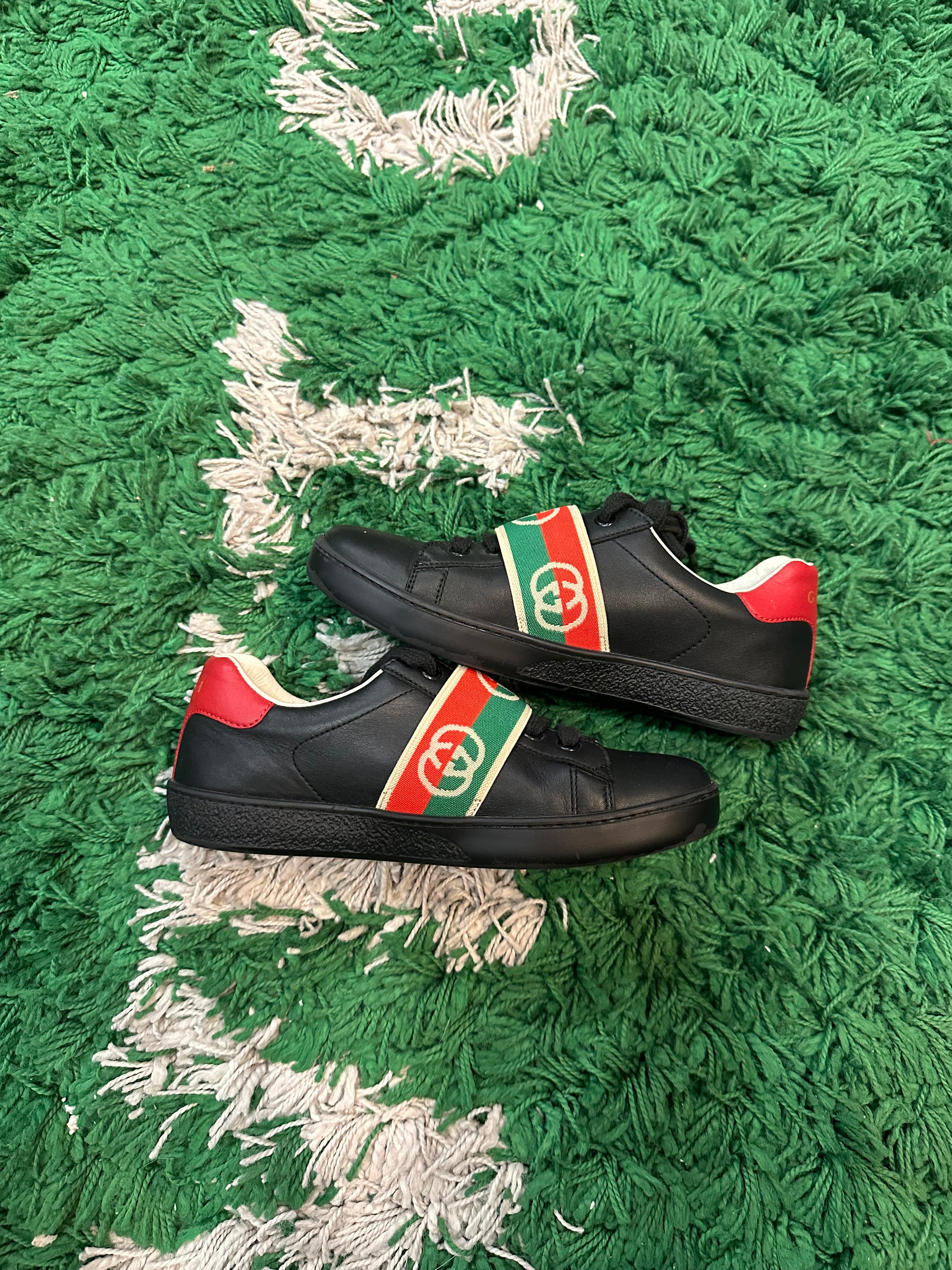 Gucci Low Top “Classic Black”