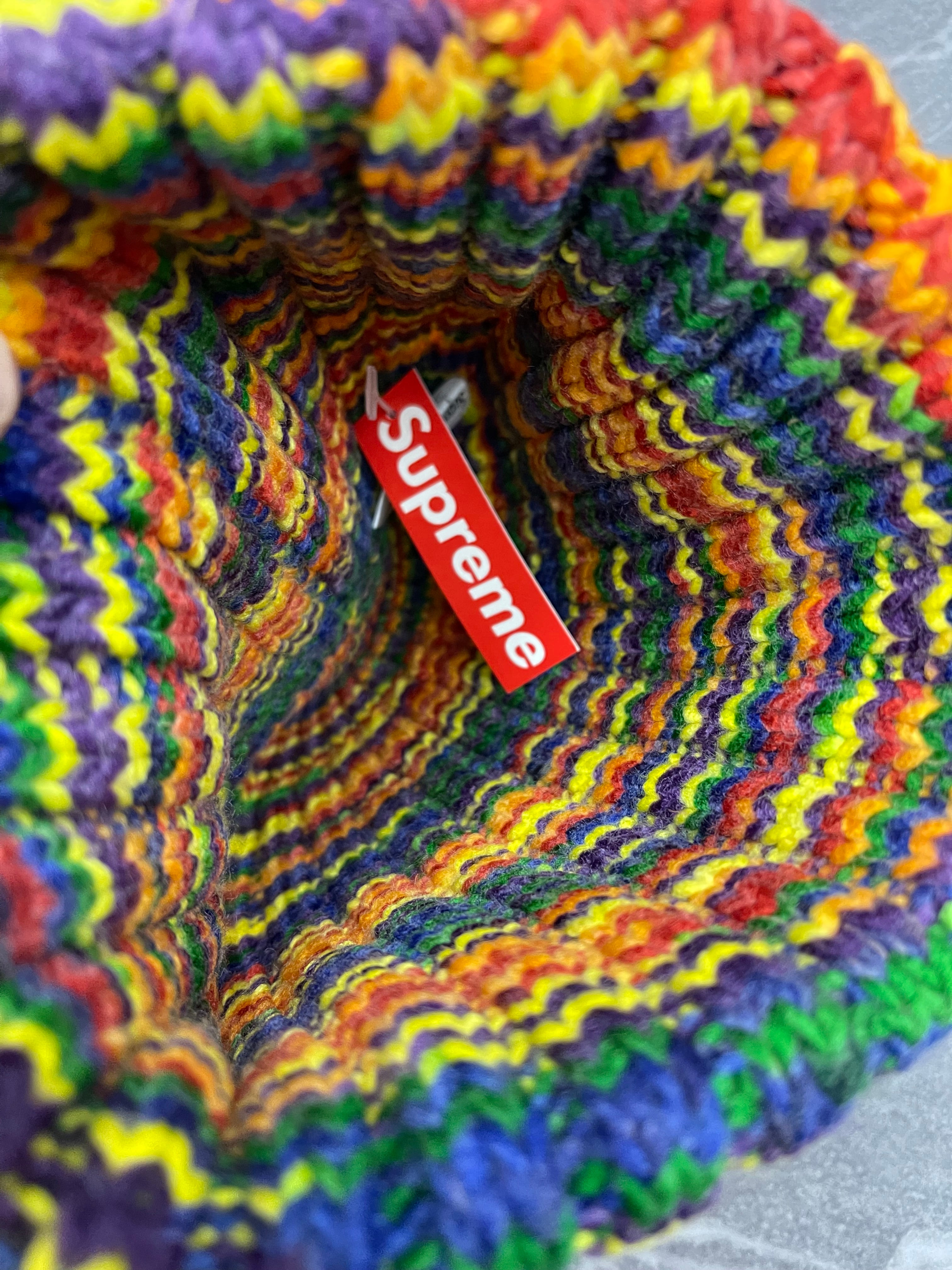 Supreme Static Beanie Knit YAM