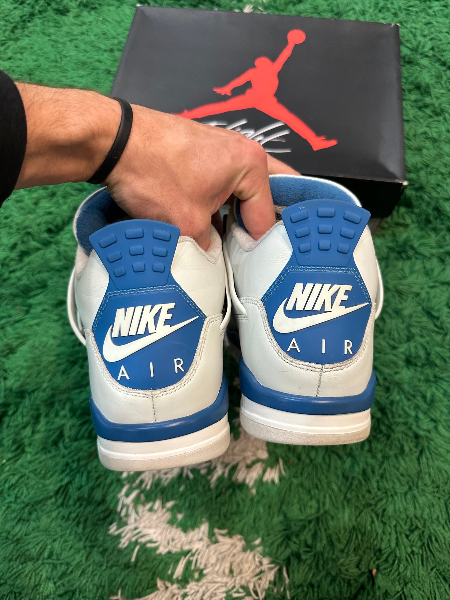 Jordan 4 “Military Blue”