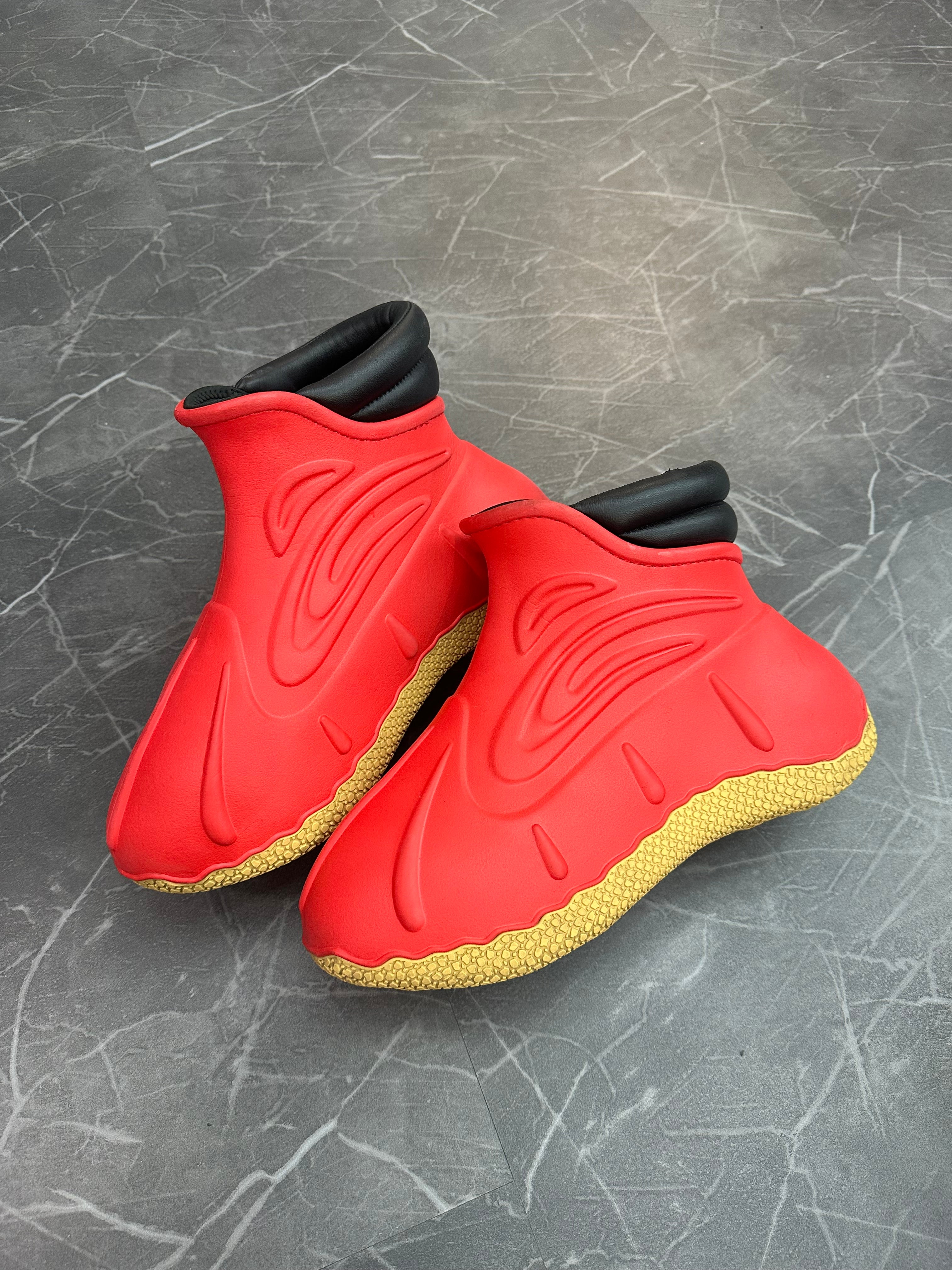 NLE CHOPPA Duck Boot “Red”