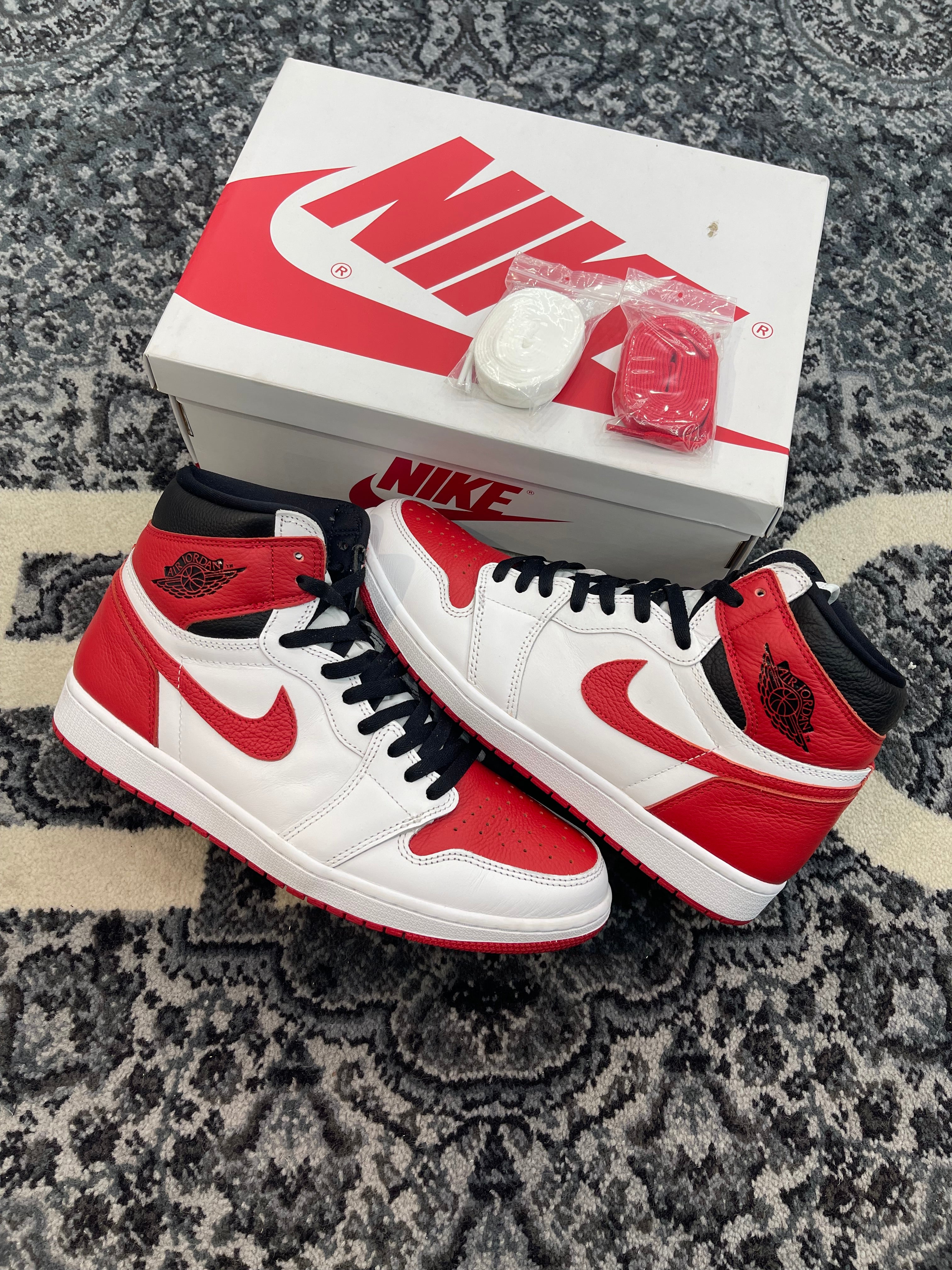 Jordan 1 High “Heritage”