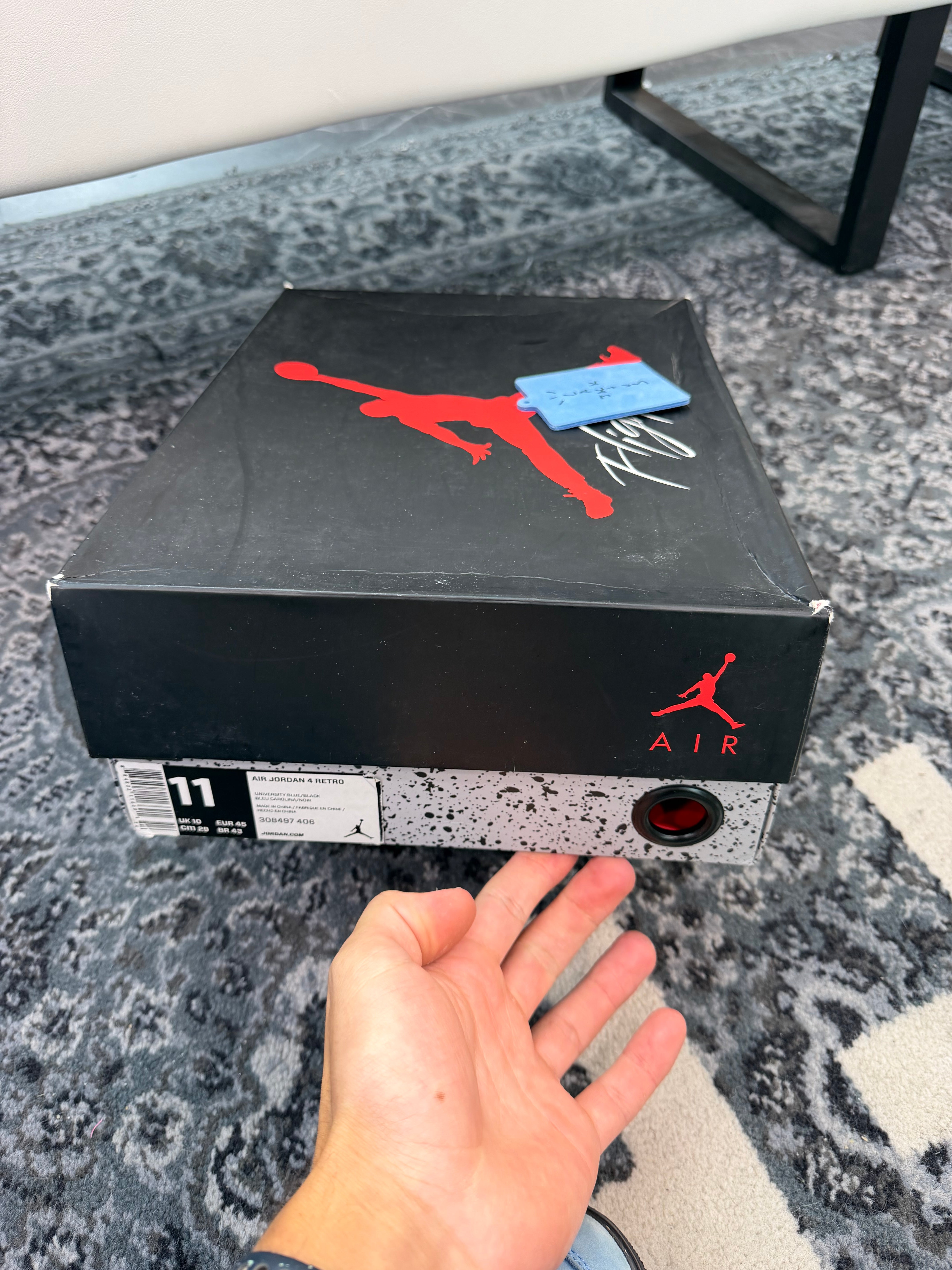 Jordan 4 x Travis Scott “Cactus Jack”