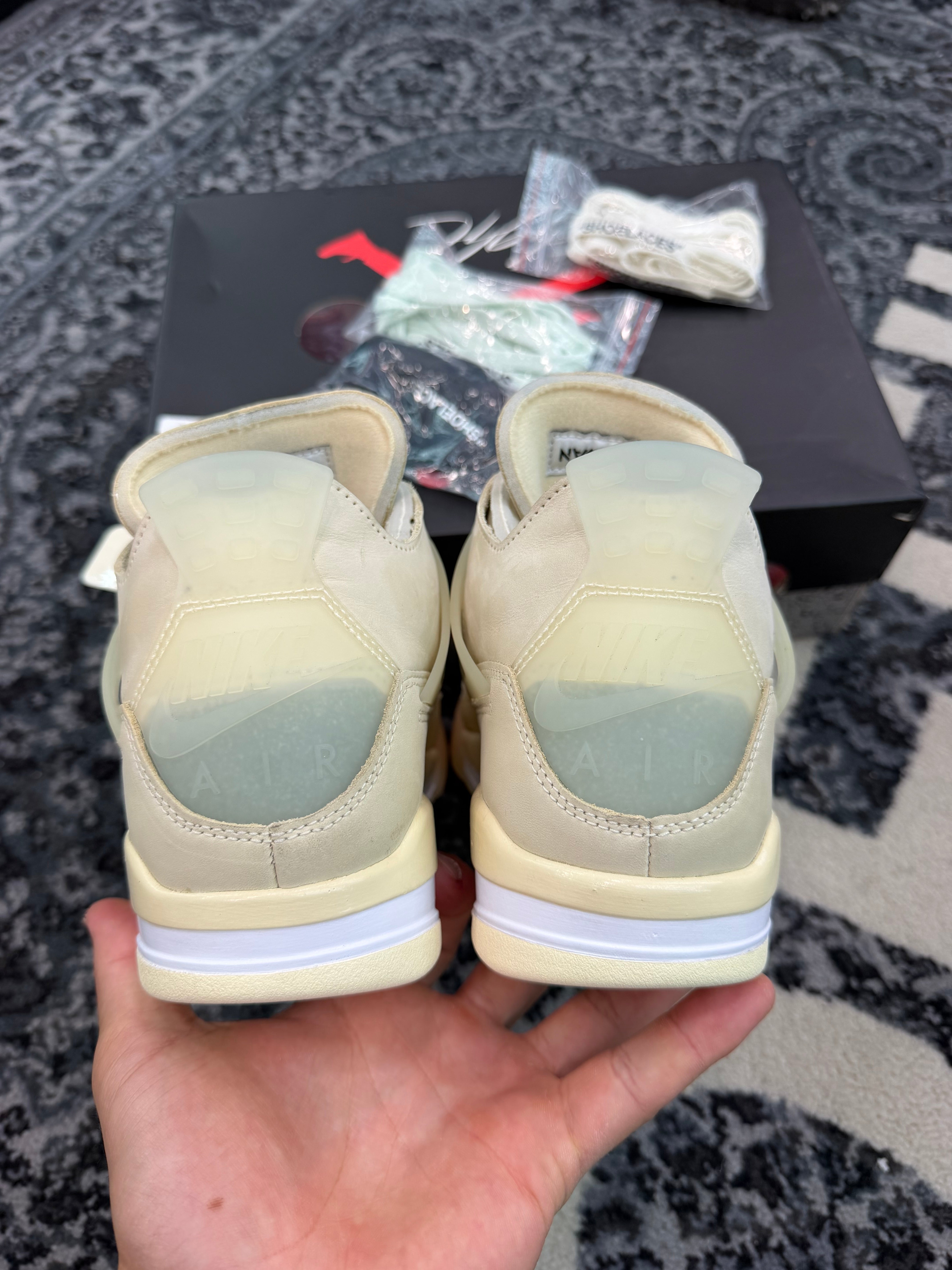 Jordan 4 x Off White “Sail”