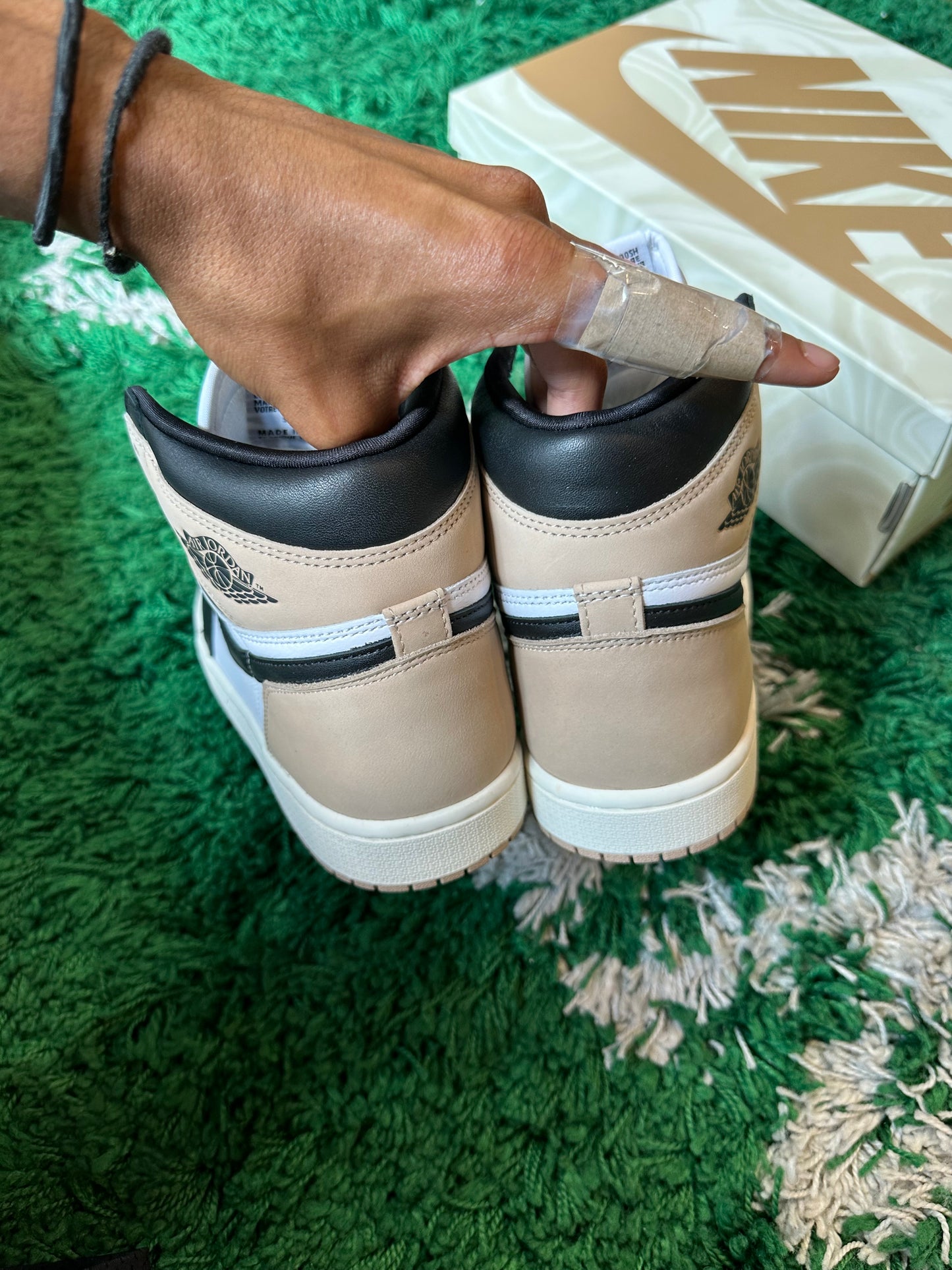 Jordan 1 High “Latte”