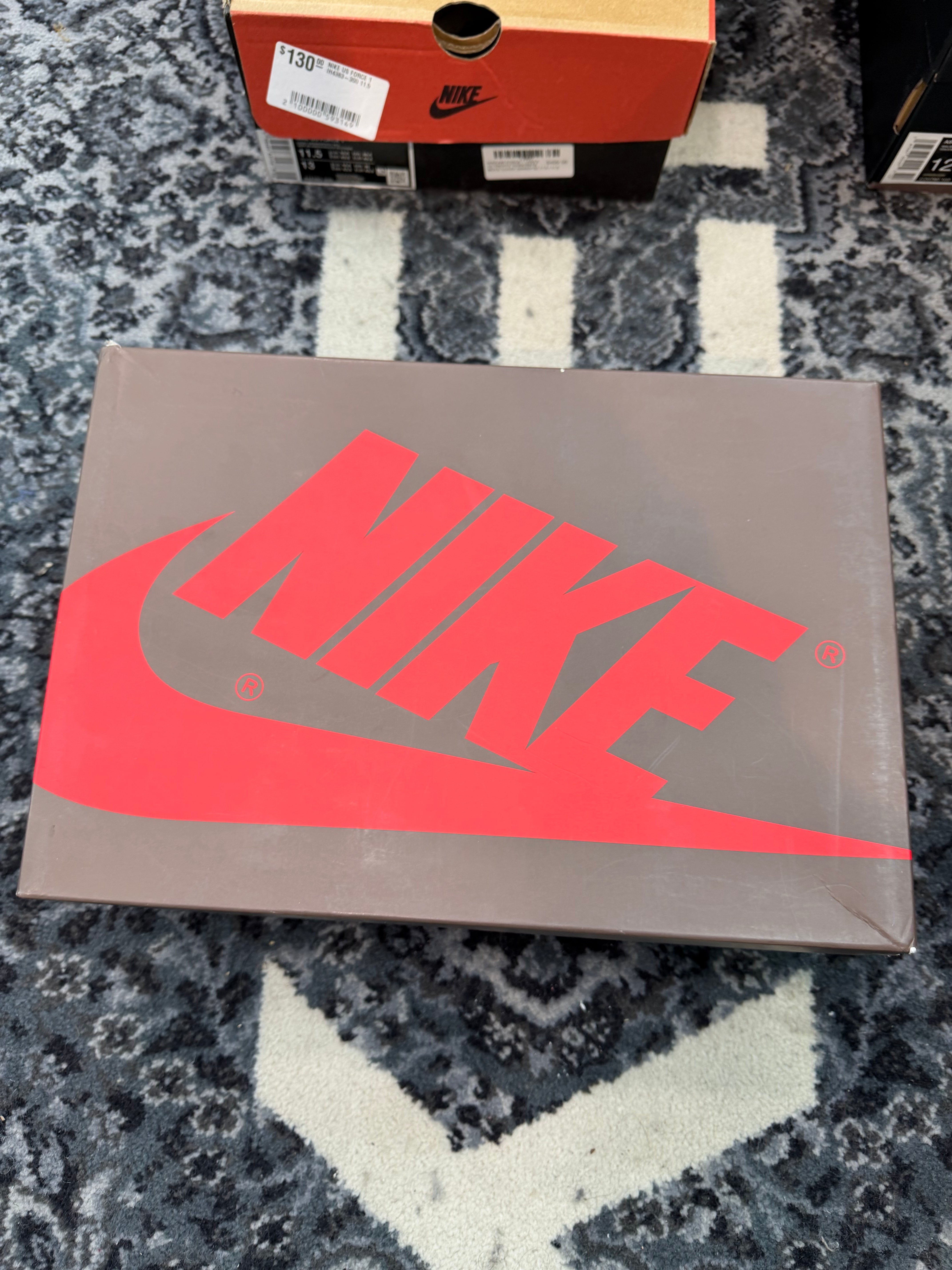 Jordan 1 Low Travis Scott “Mocha”