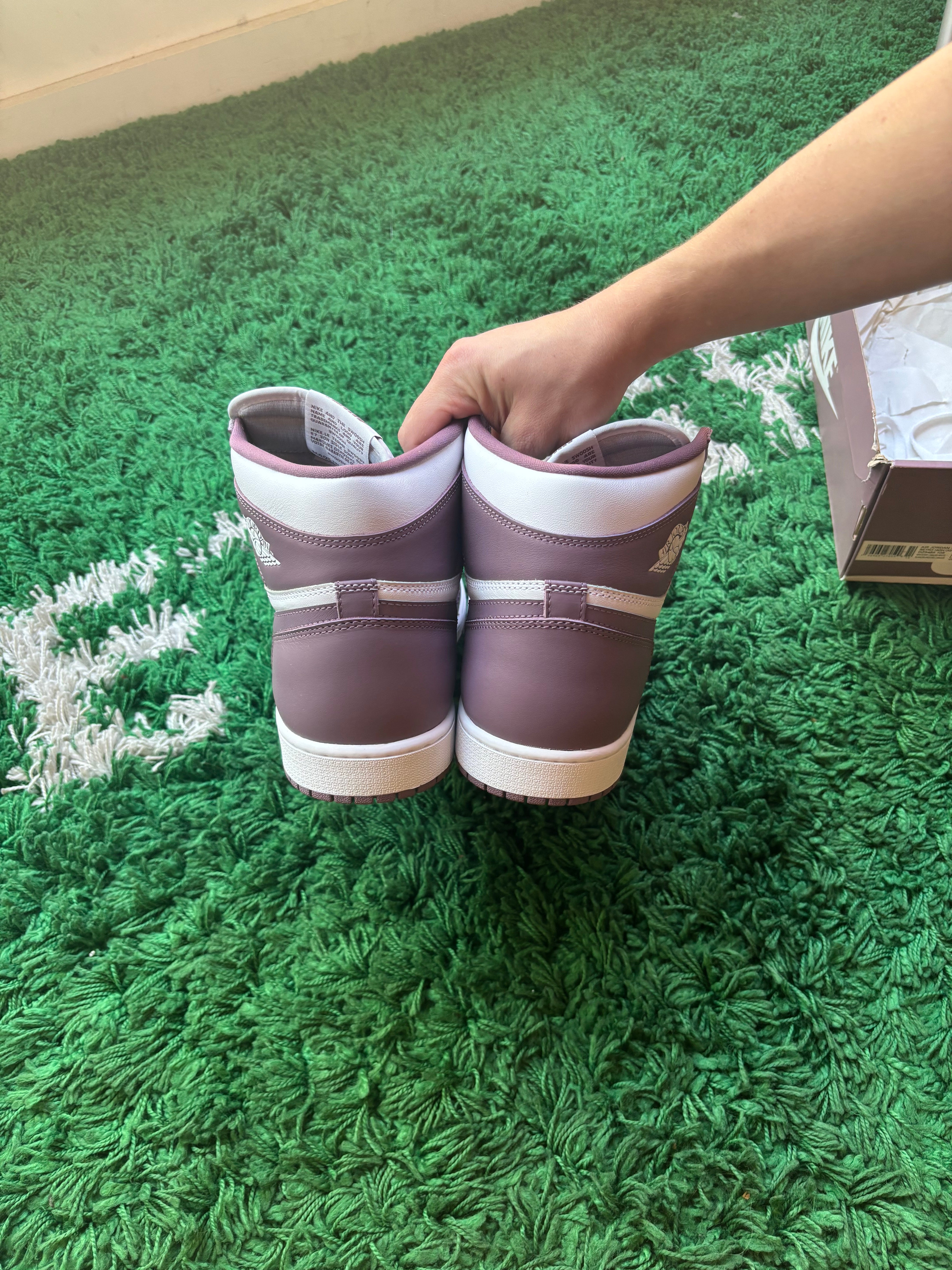 Jordan 1 High “Mauve”