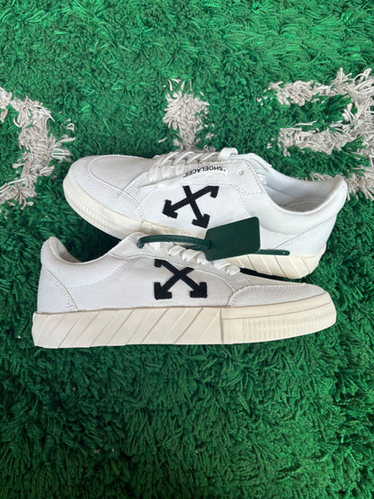 OFF-WHITE Vulc Low “Triple White”
