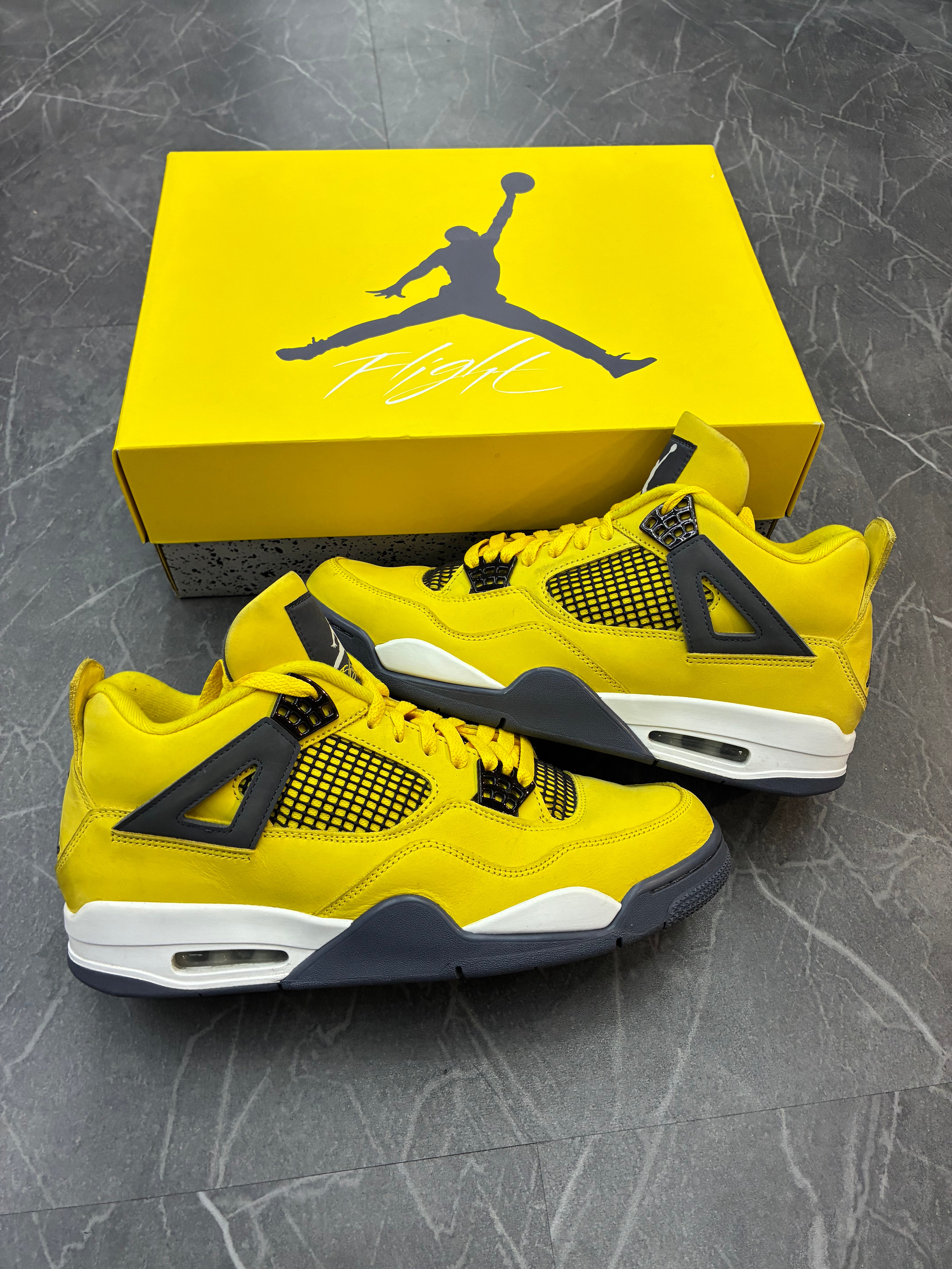 Jordan 4 “Lightning”