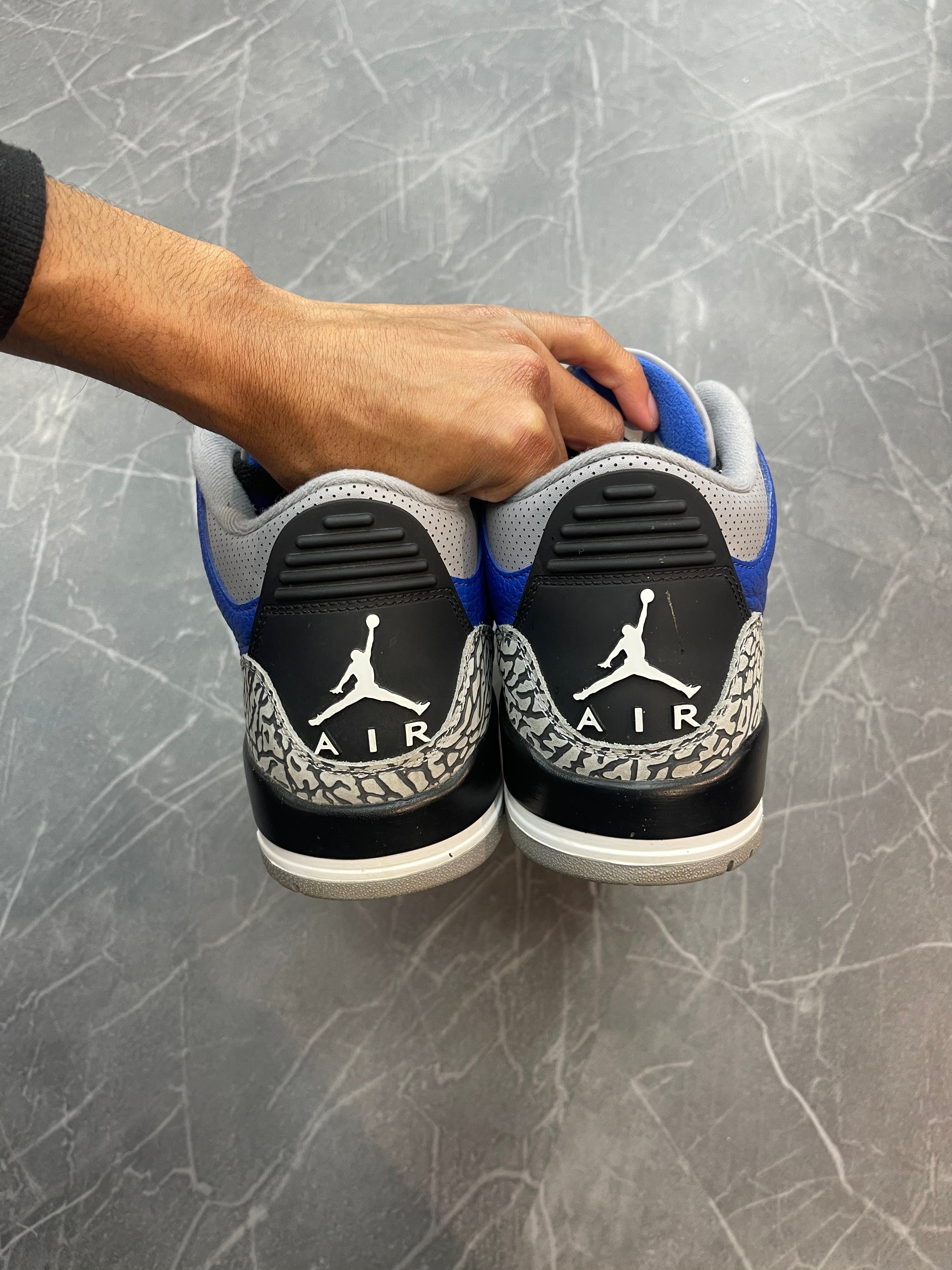 Jordan 3 “Varsity Royal”