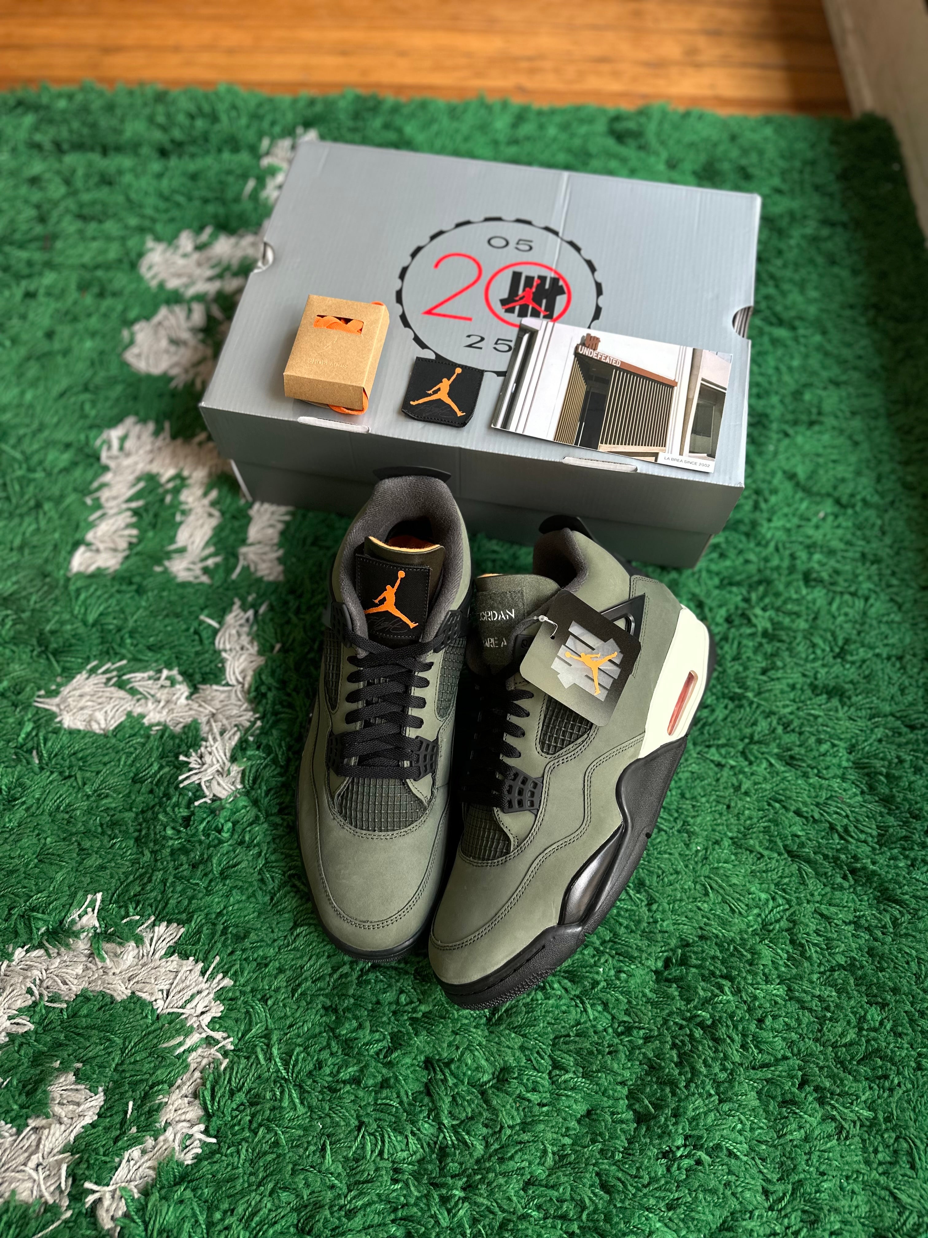 Jordan 4 “Undefeated”