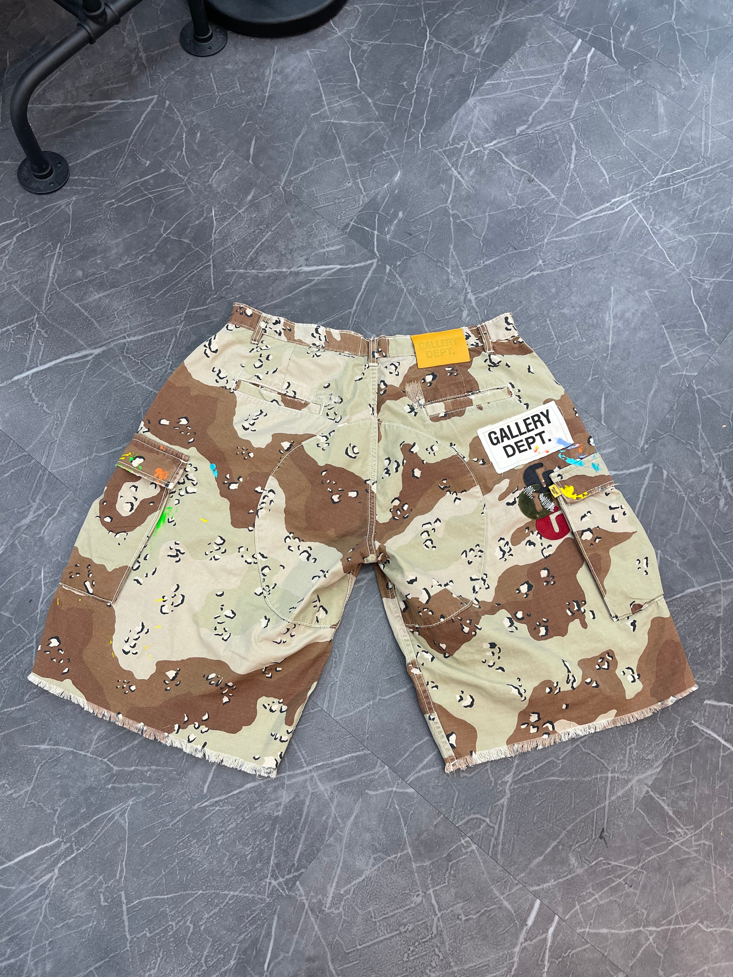 Gallery Dept G Patch Cargo Shorts Desert Camo (38)