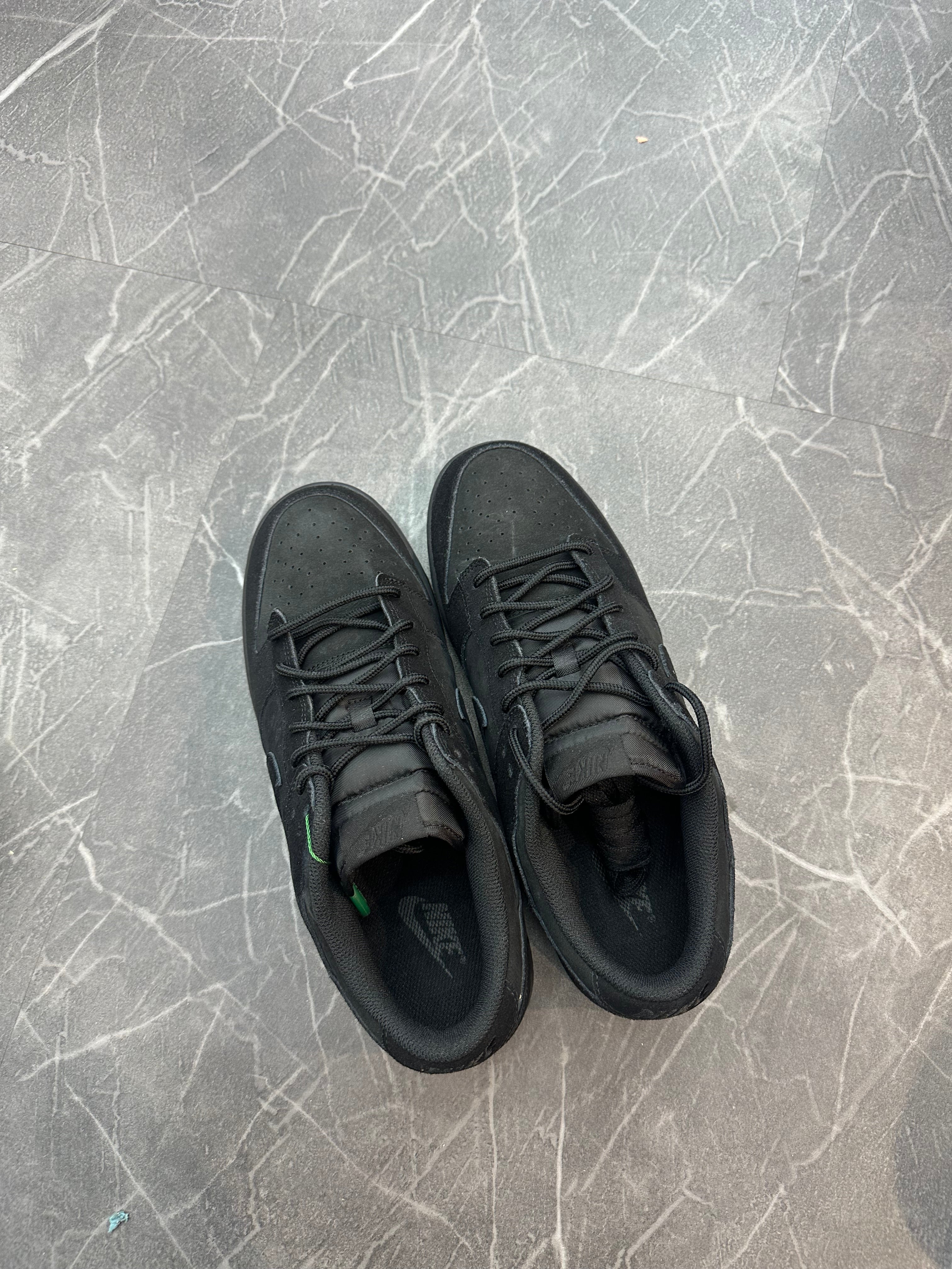 Nike Dunk Low “Triple Black”