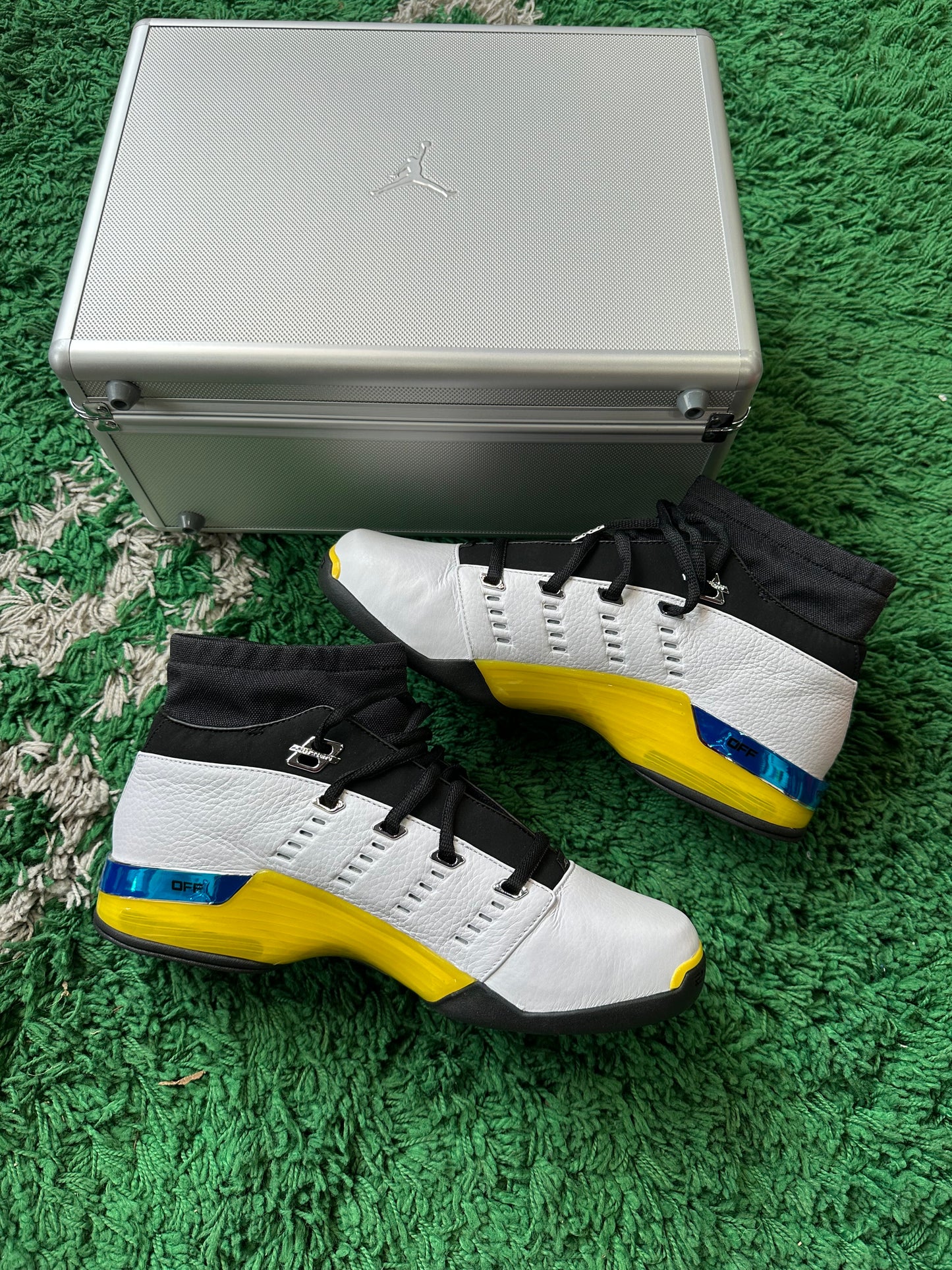 Jordan 17 “All Star Lightning”