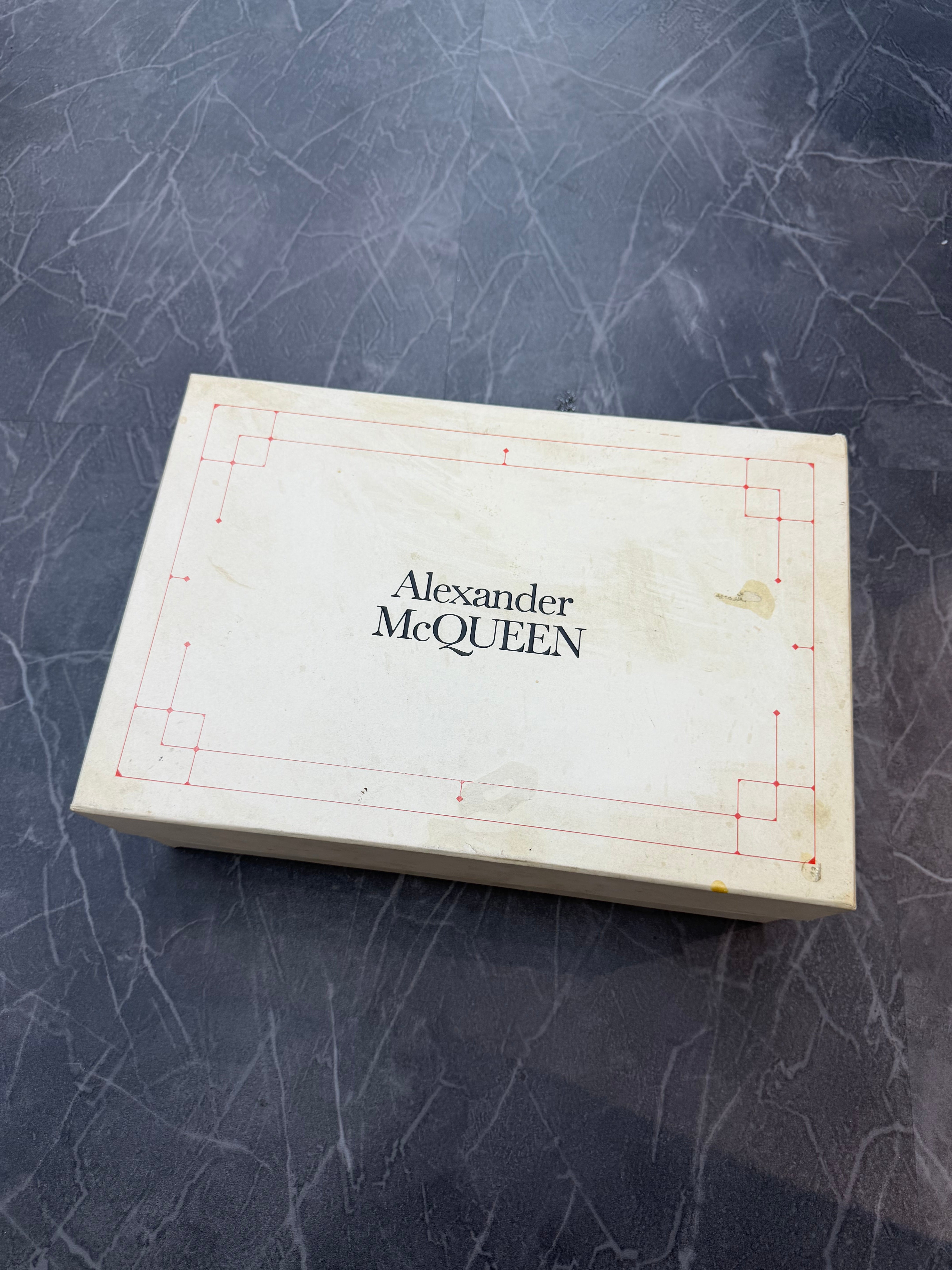 Alexander Mcqueen Low “Black White”