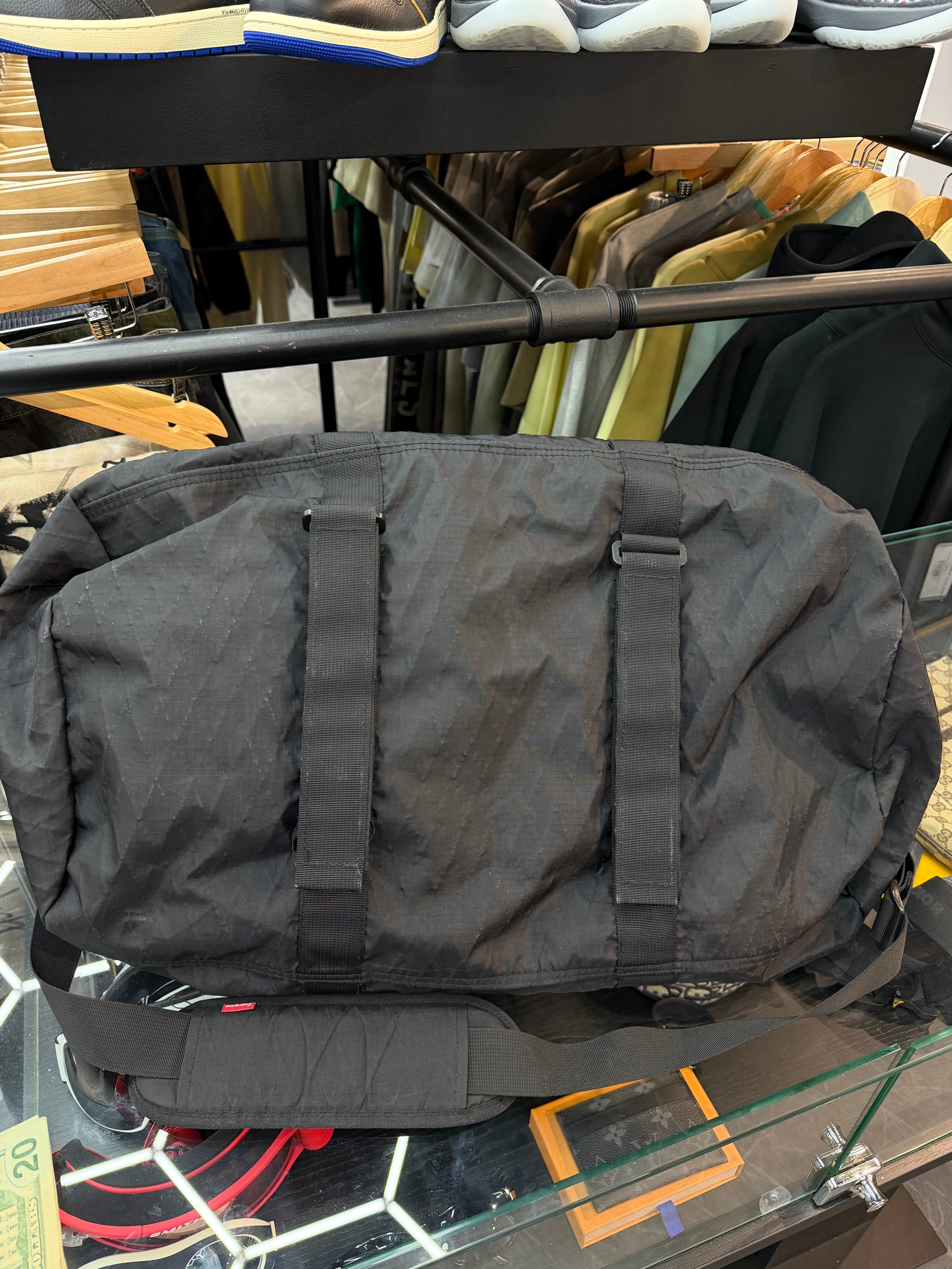 Supreme FW18 Duffle Bag “Black”
