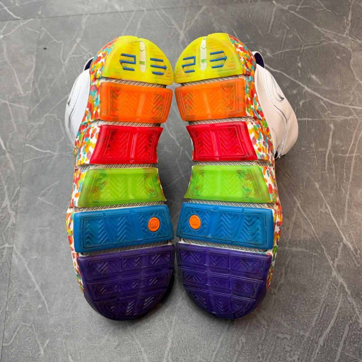 Nike LeBron 4 Fruity Pebbles (2024) - Image 5