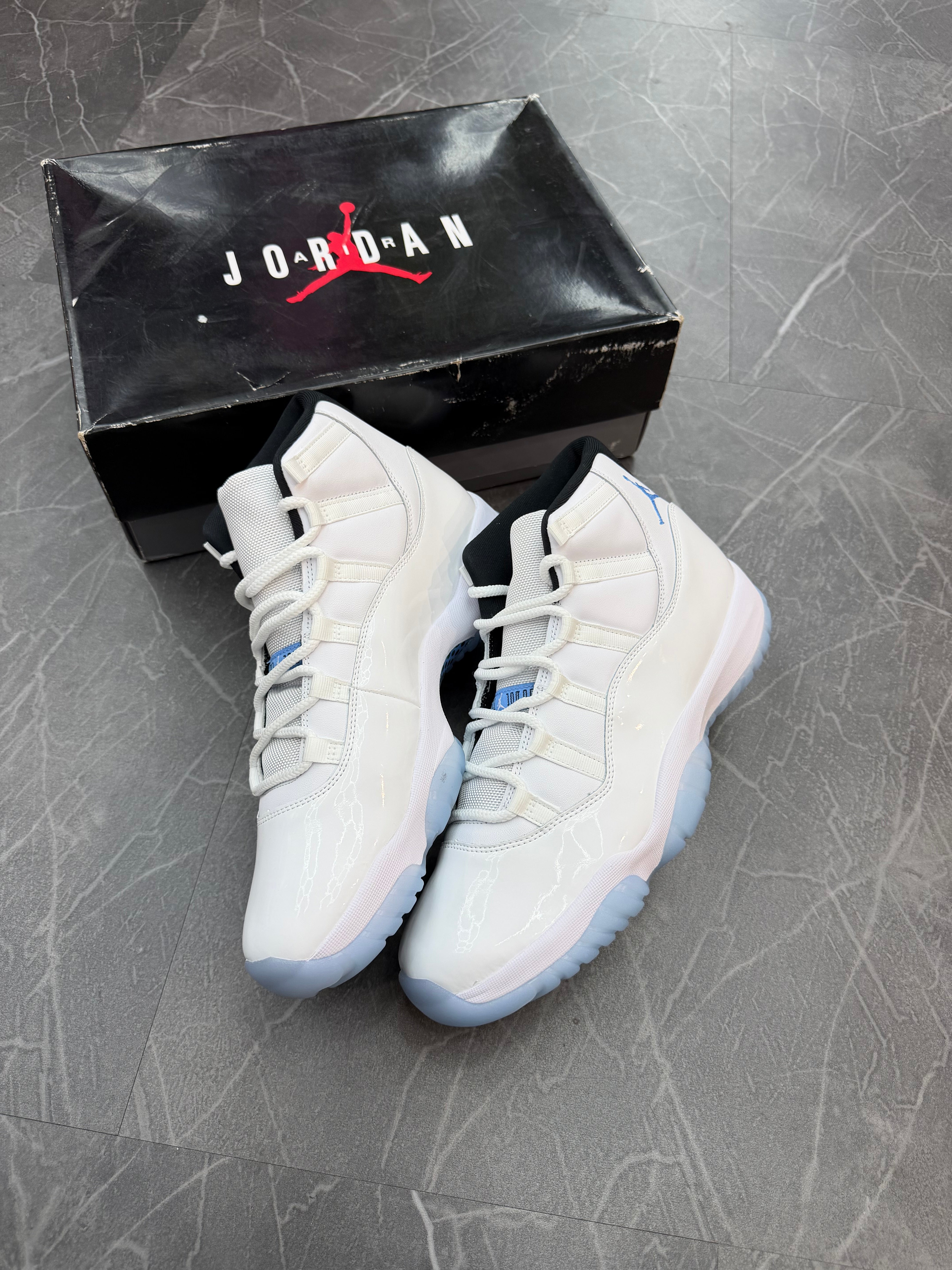 Jordan 11 “Legend Blue”
