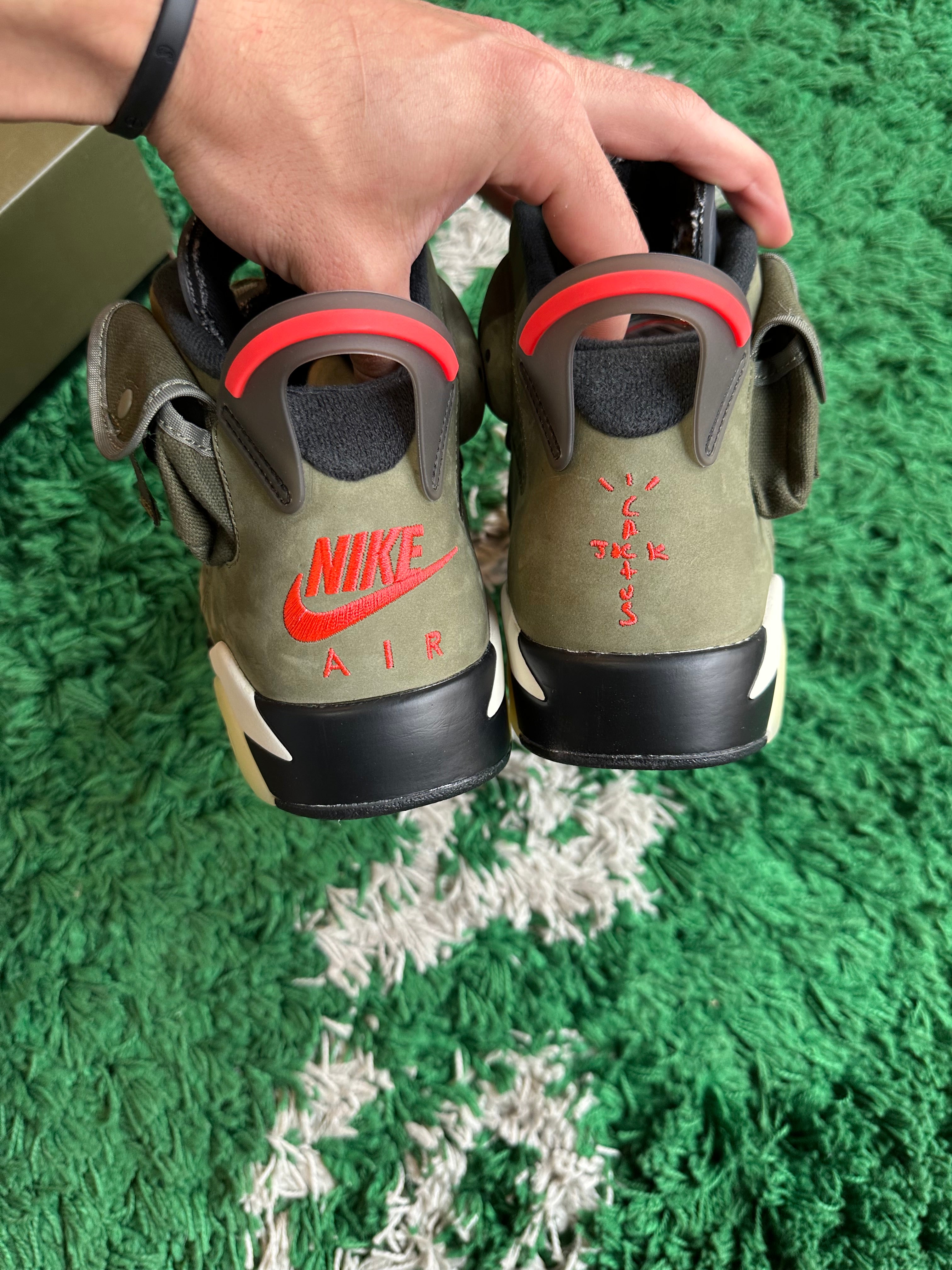 Jordan 6 Travis Scott “Olive”