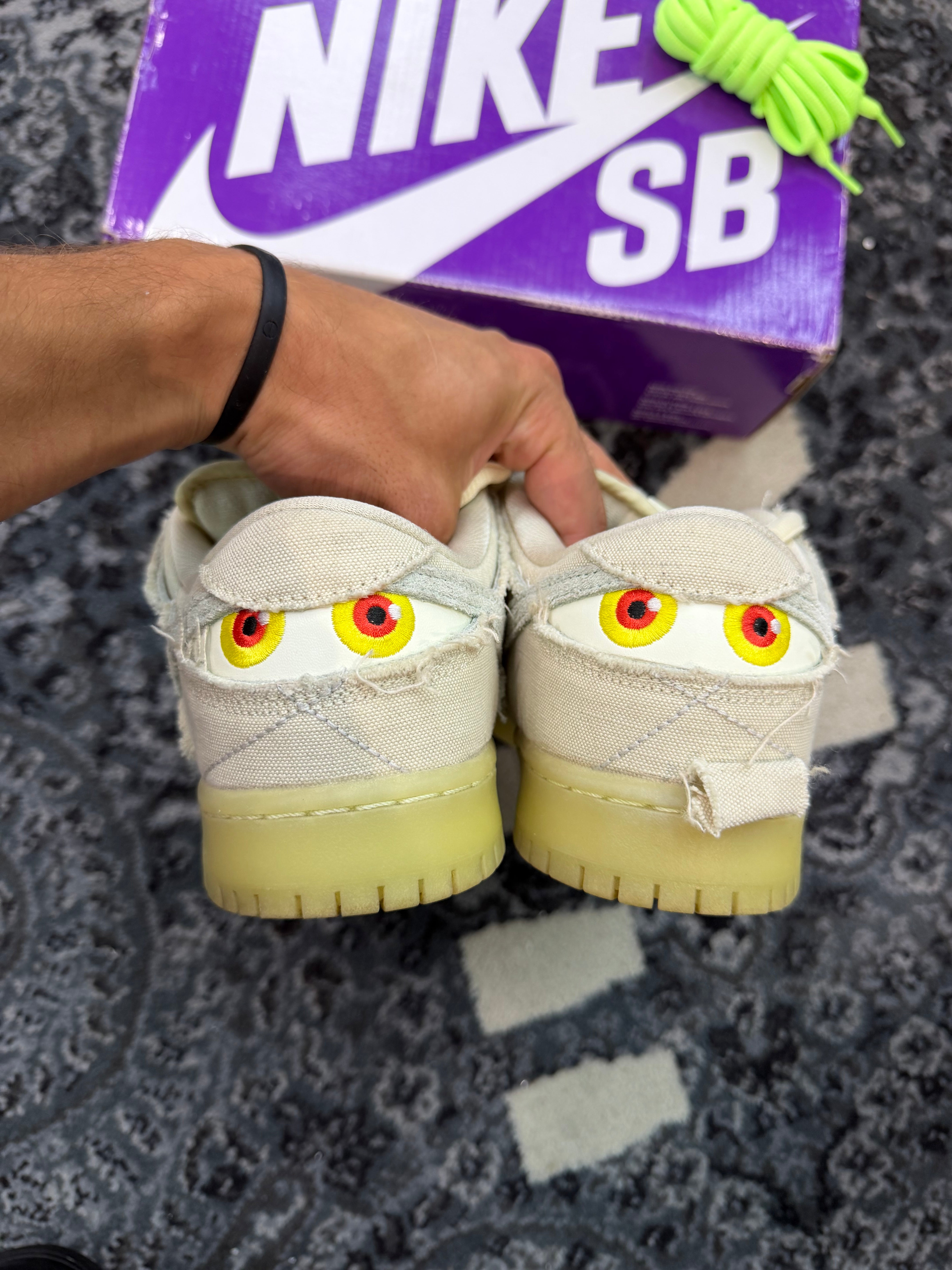 Nike SB Dunk Low “Mummy”