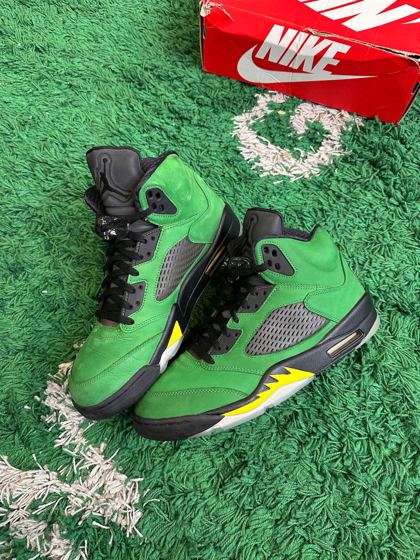 Jordan 5 “Oregon”