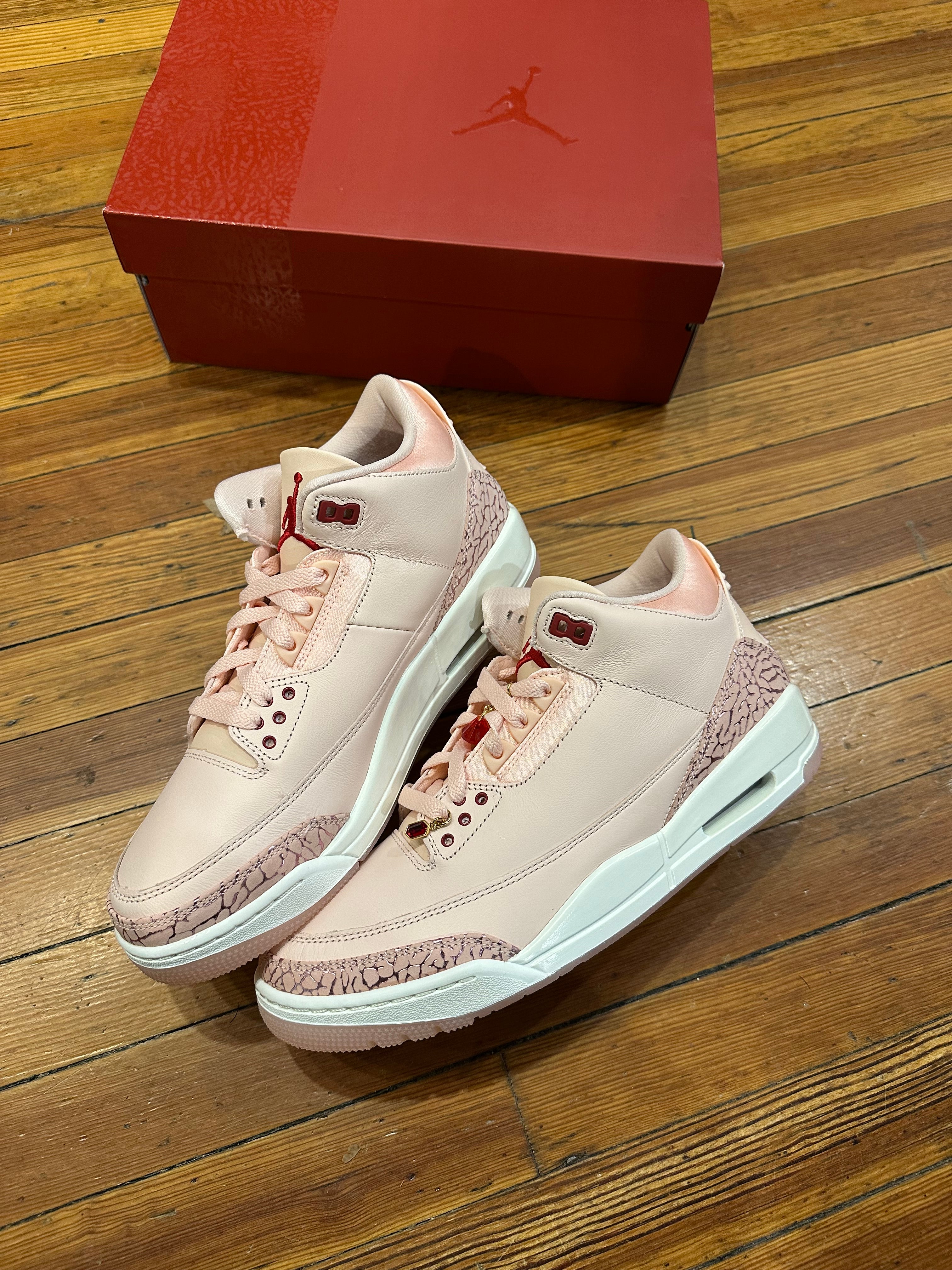 Jordan 3 “Valentine’s Day” Treat Yourself