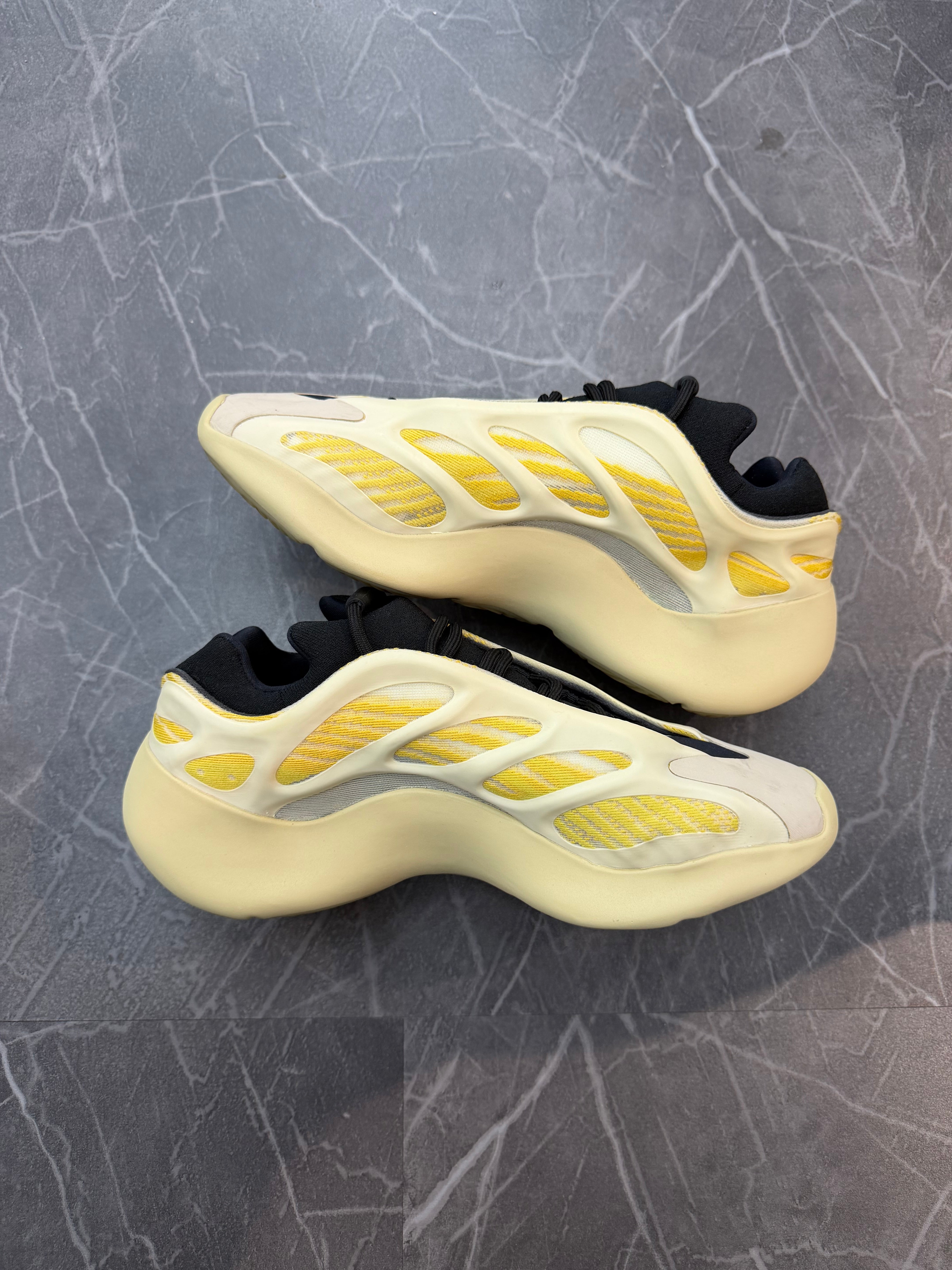 Yeezy 700 “Sunflower”