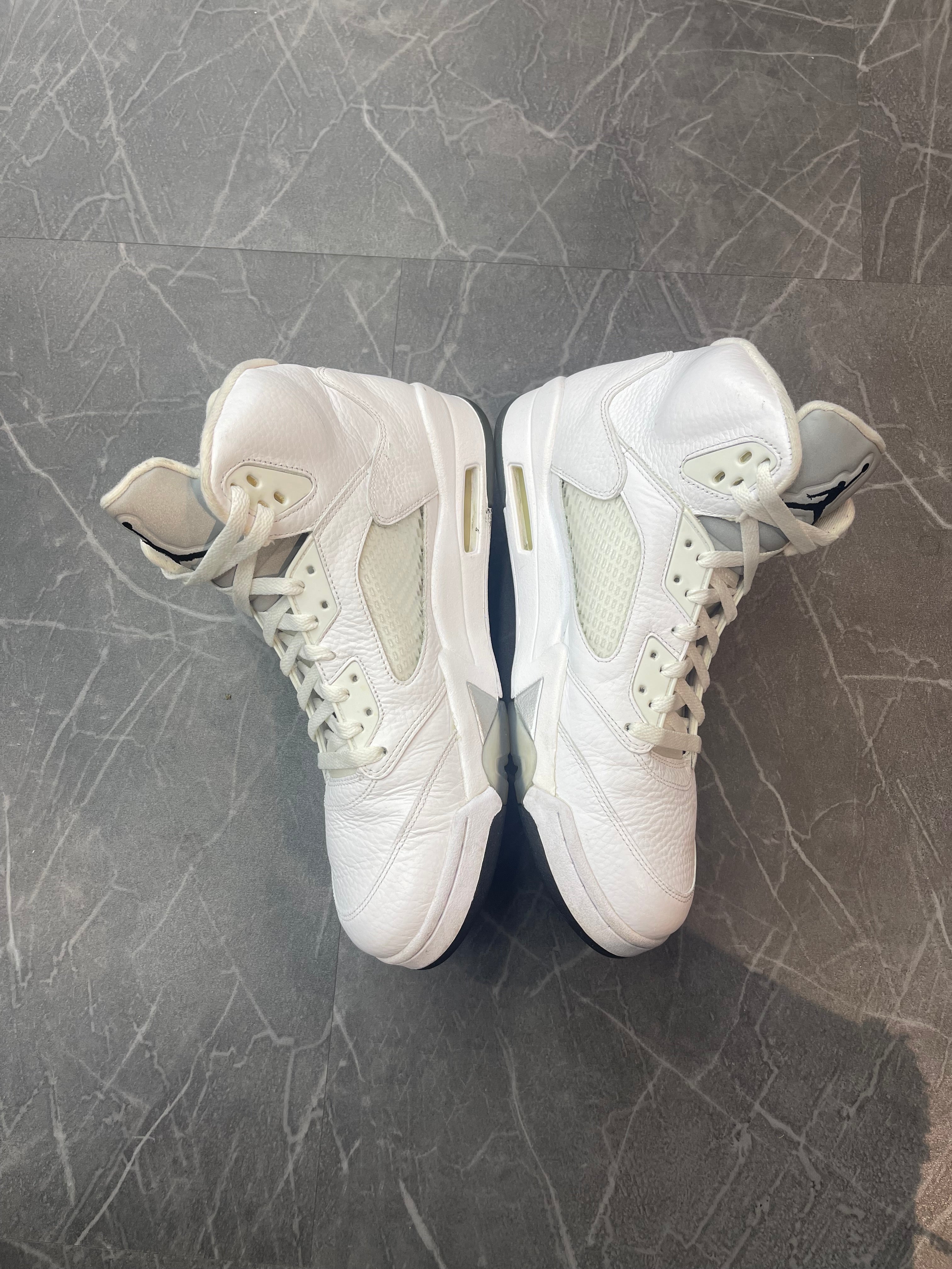 Jordan 5 “White Metallic” (2015)