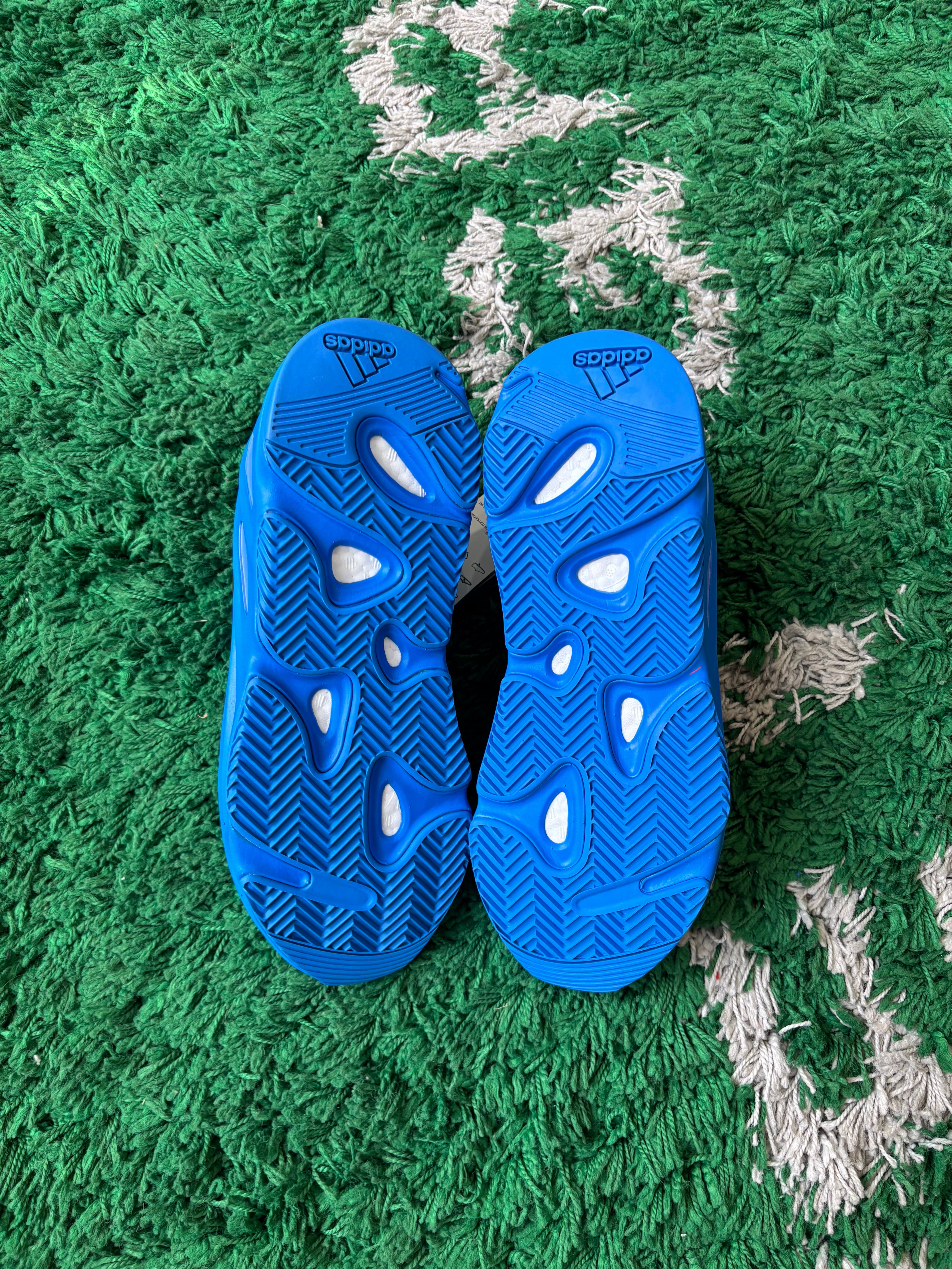 Yeezy 700 “High-Res Blue”