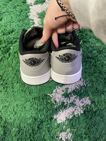 Jordan 1 Low “Shadow”