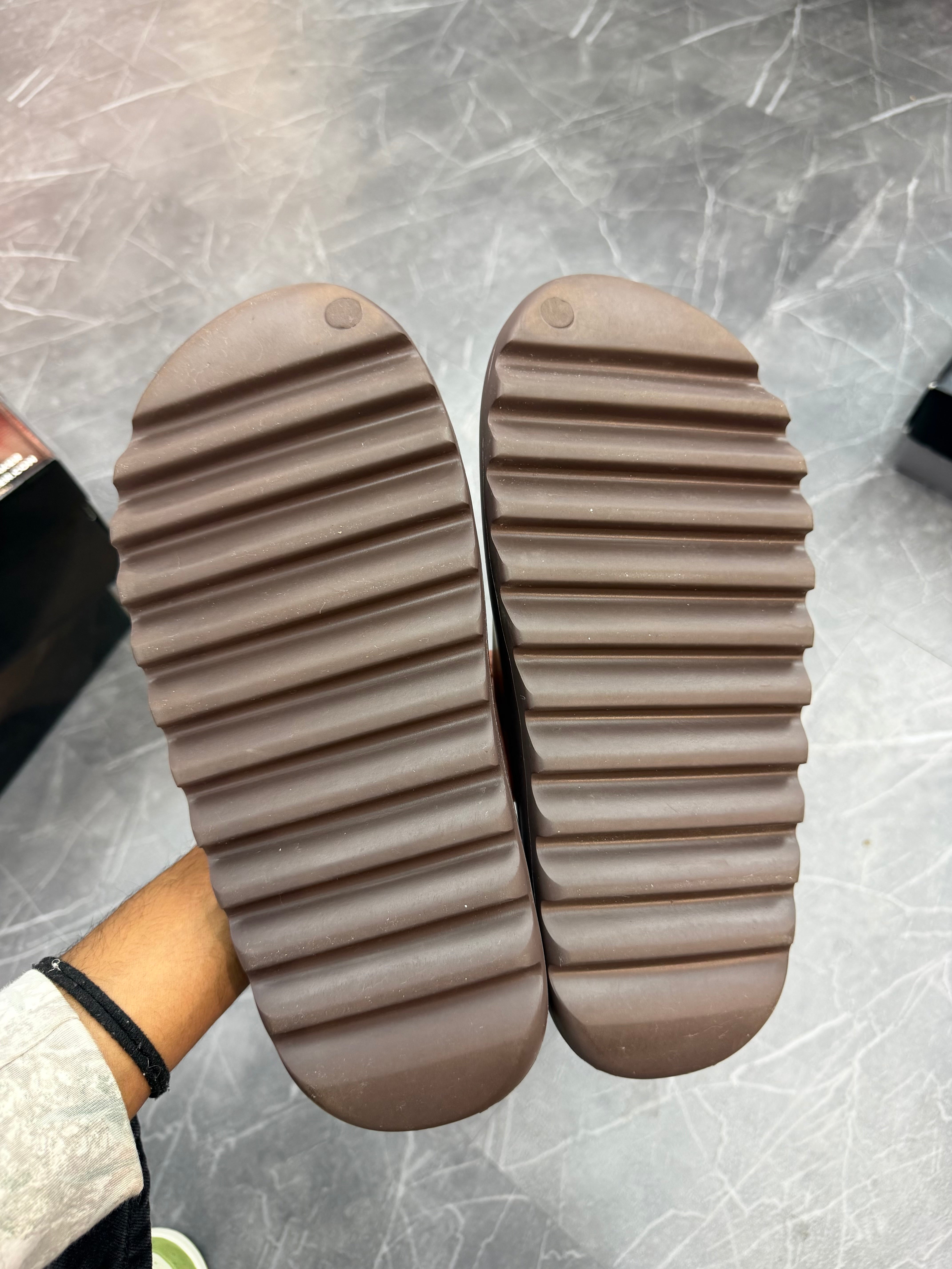 Yeezy Slide “Soot”