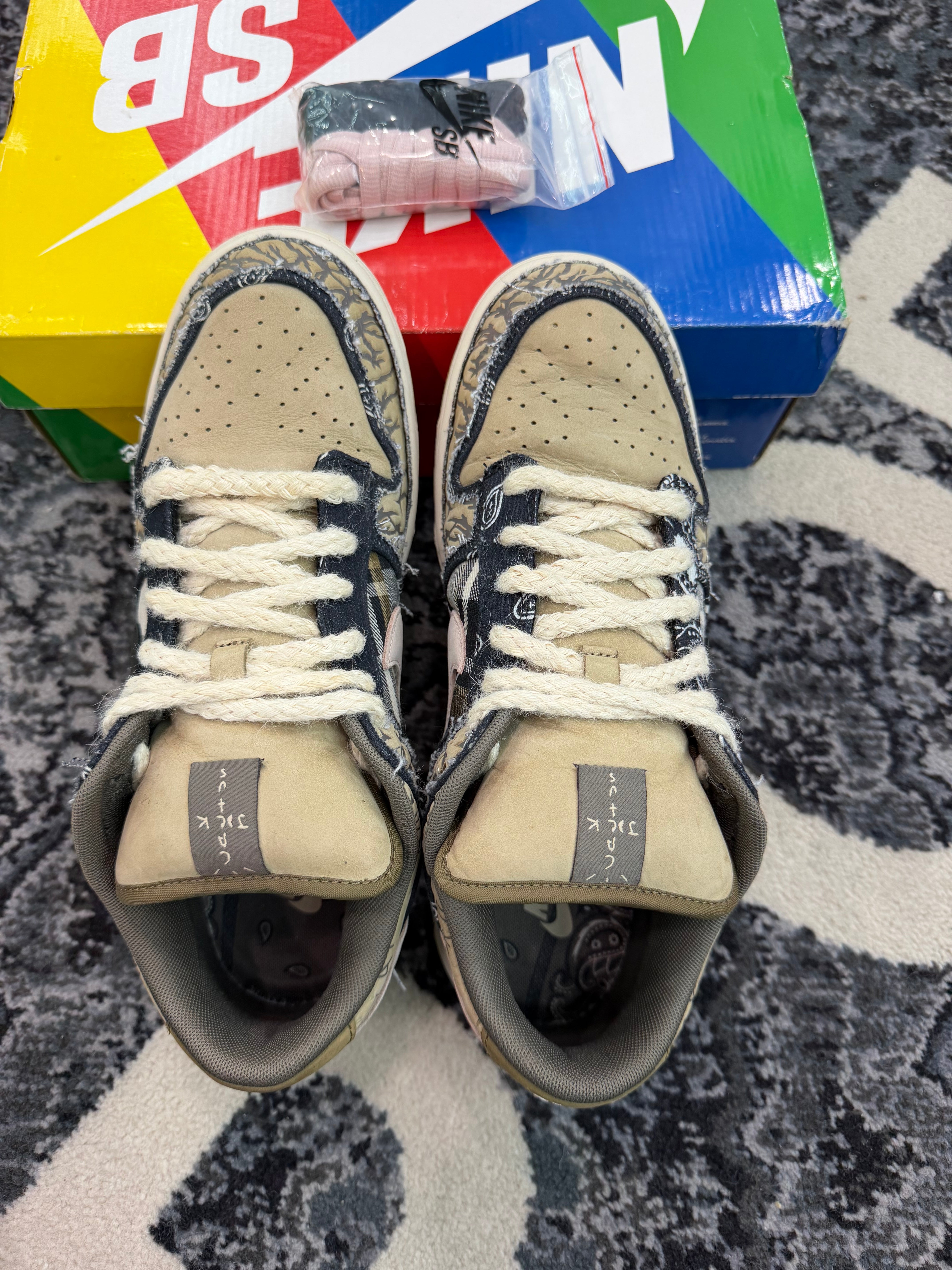 Nike Dunk Low SB “Travis Scott”
