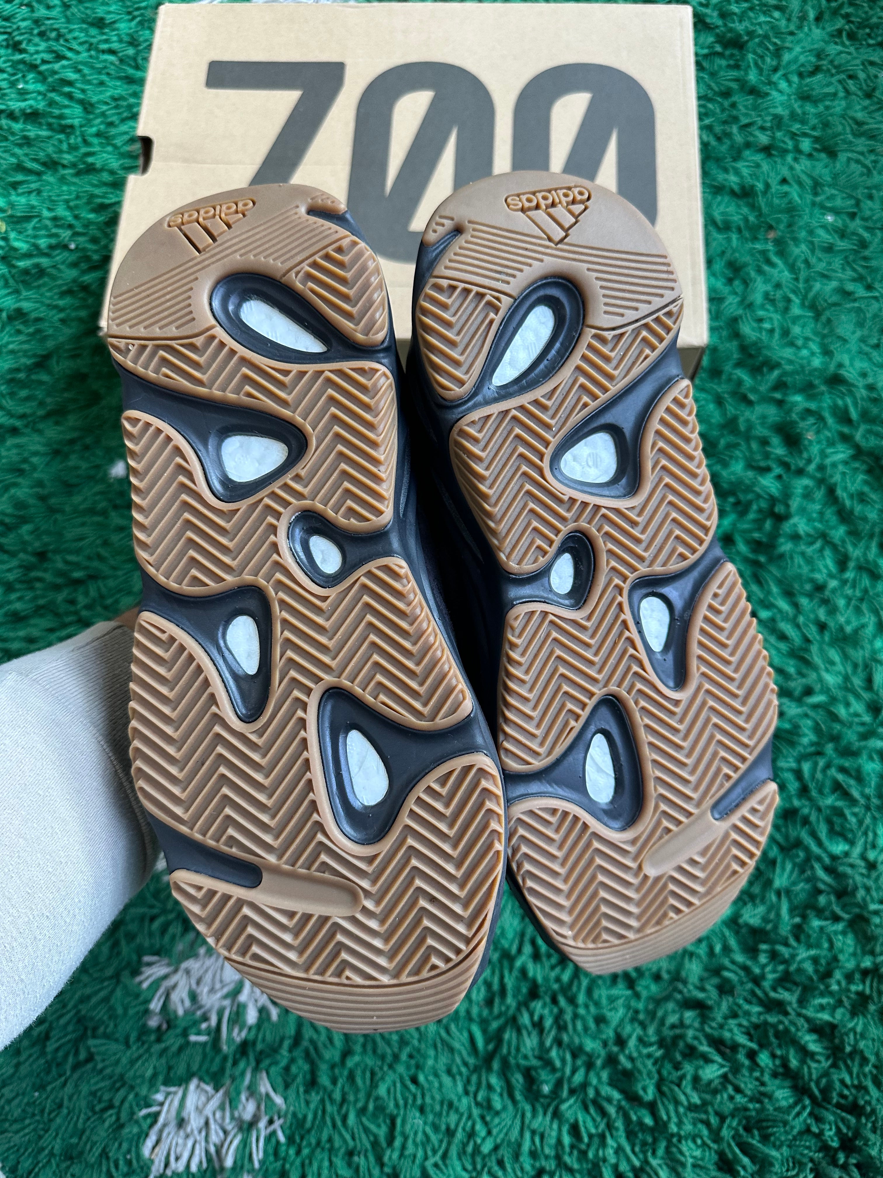 Yeezy 700 “Utility Black”