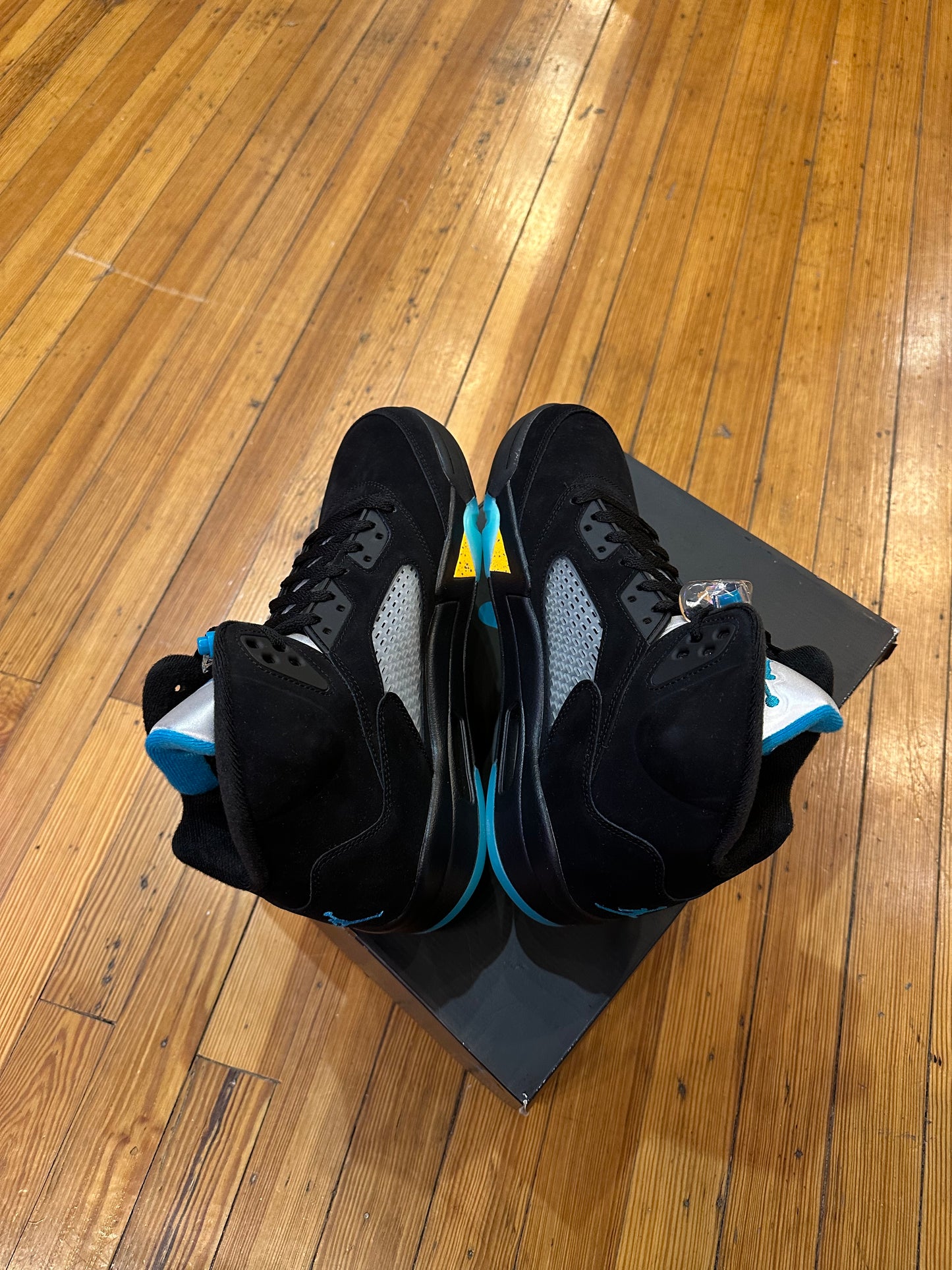 Jordan 5 “Aqua”