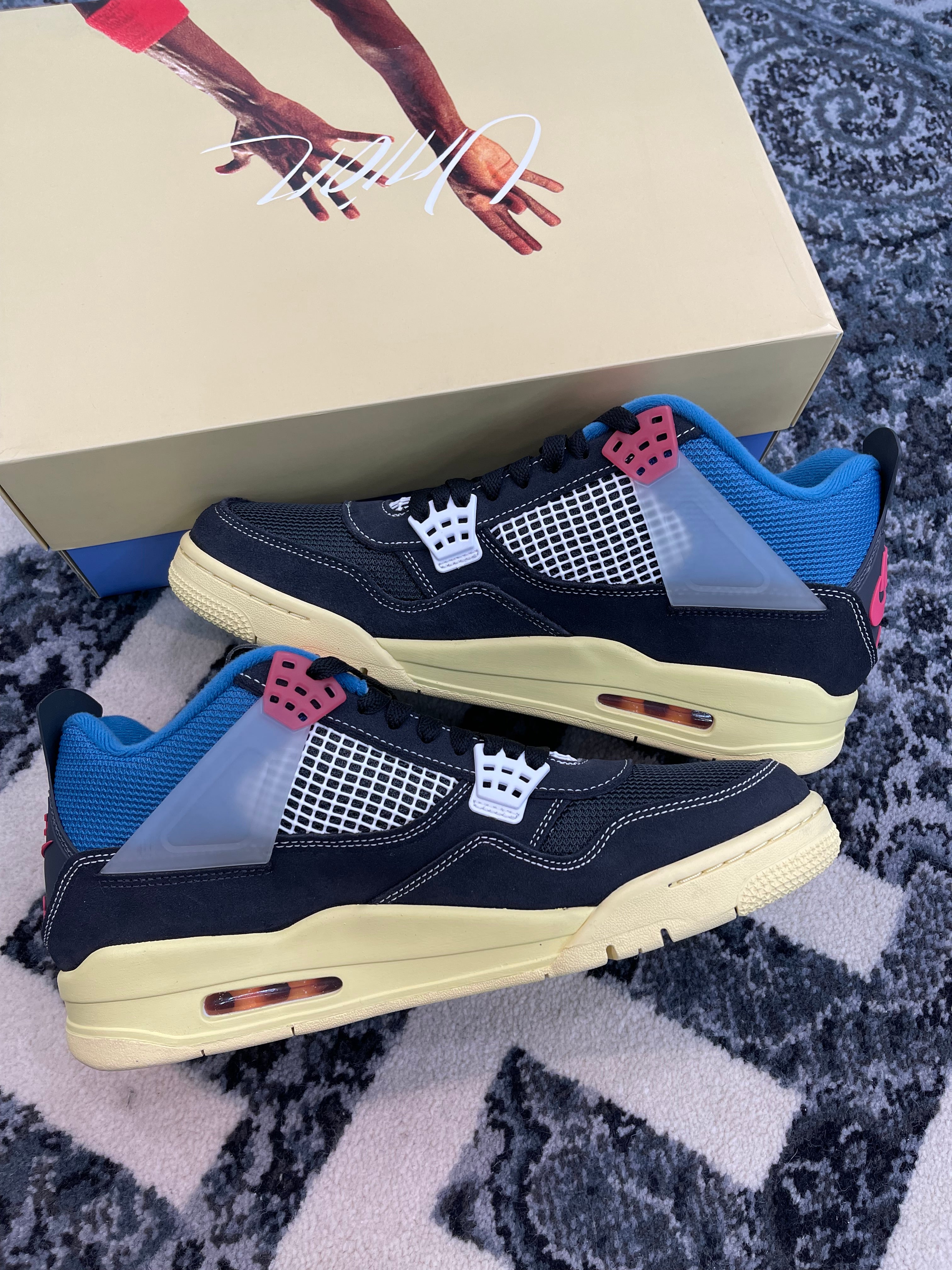 Jordan 4 x Union LA “Off Noir”