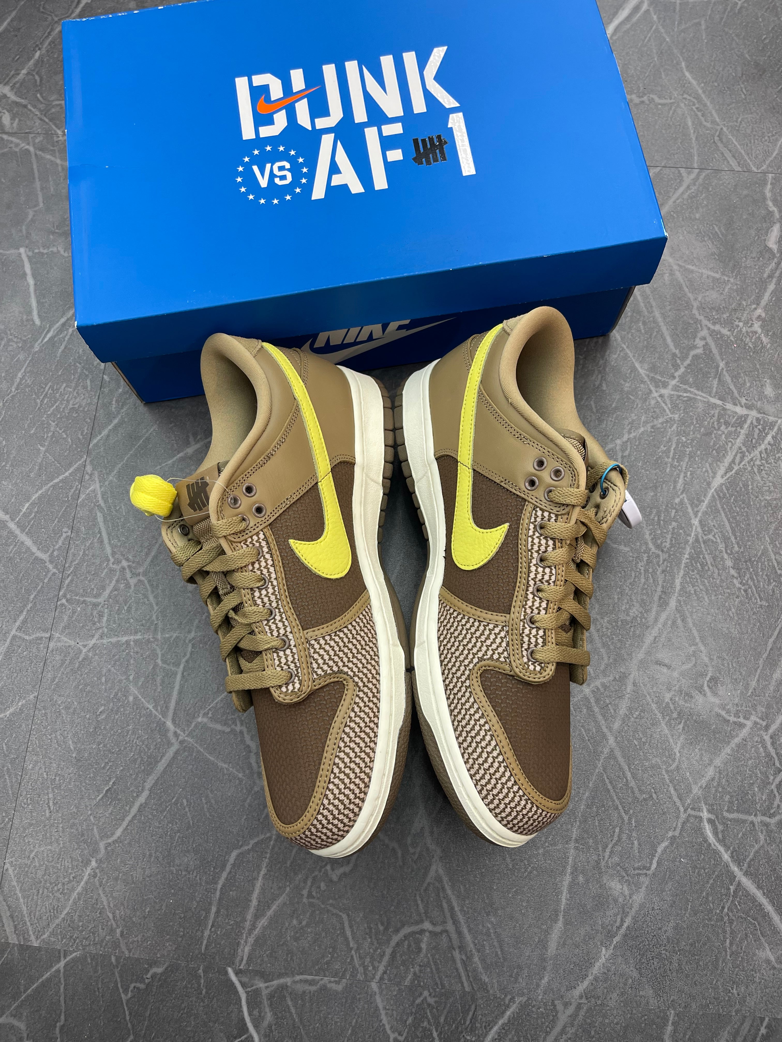Nike Dunk Low x Undefeated “Canteen”