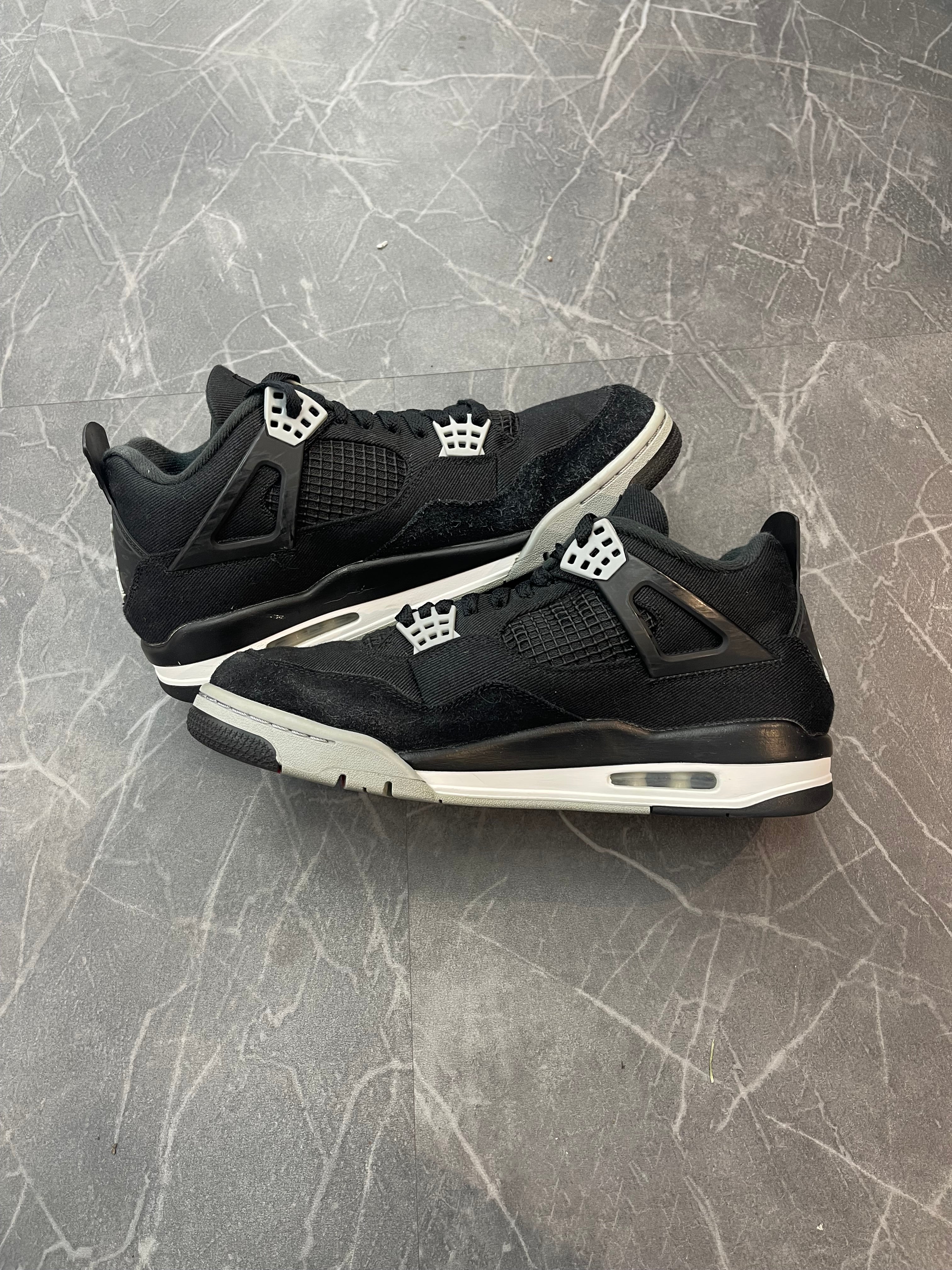Jordan 4 “Black Canvas”