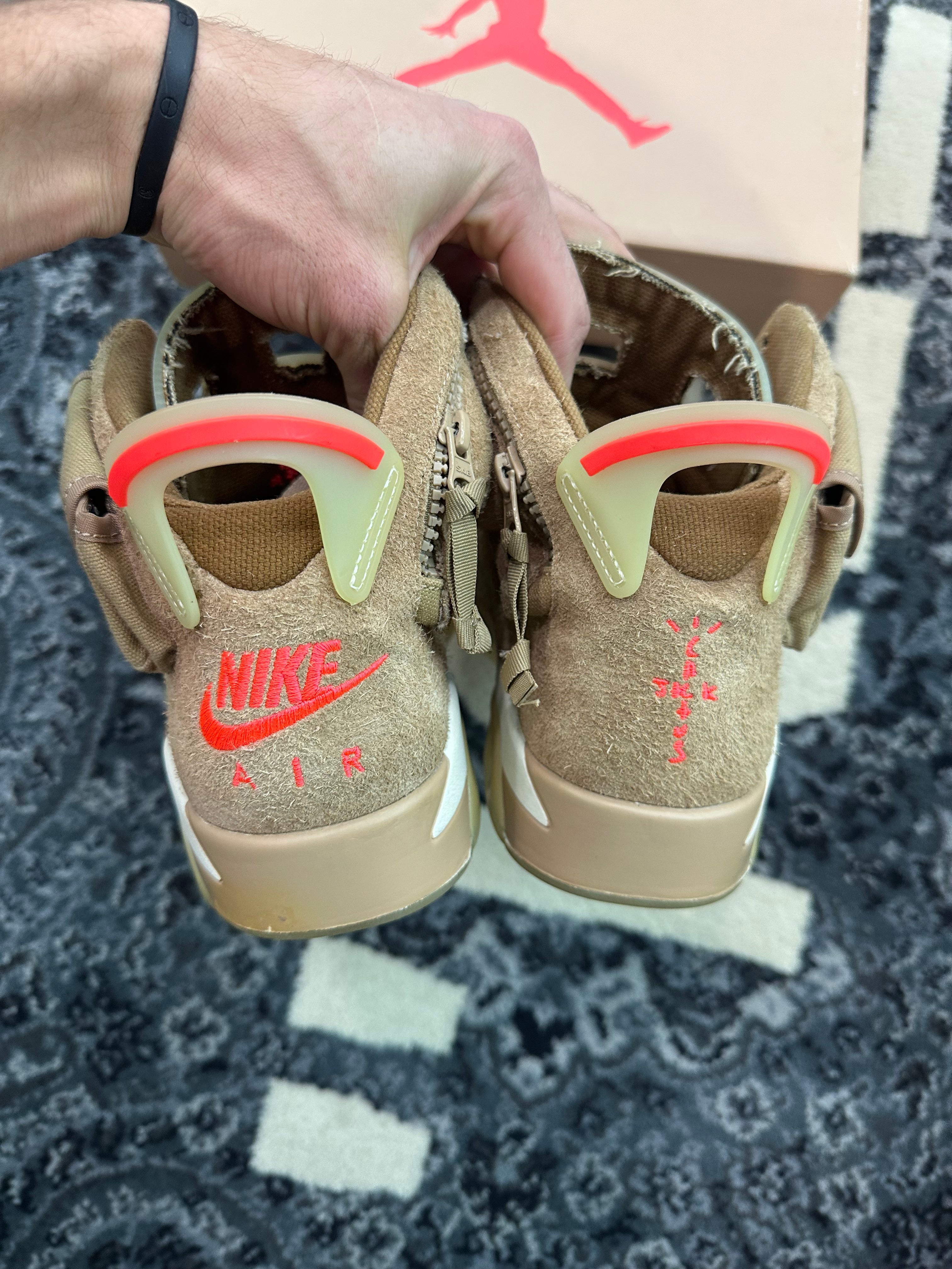 Jordan 6 Travis Scott “British Khaki”