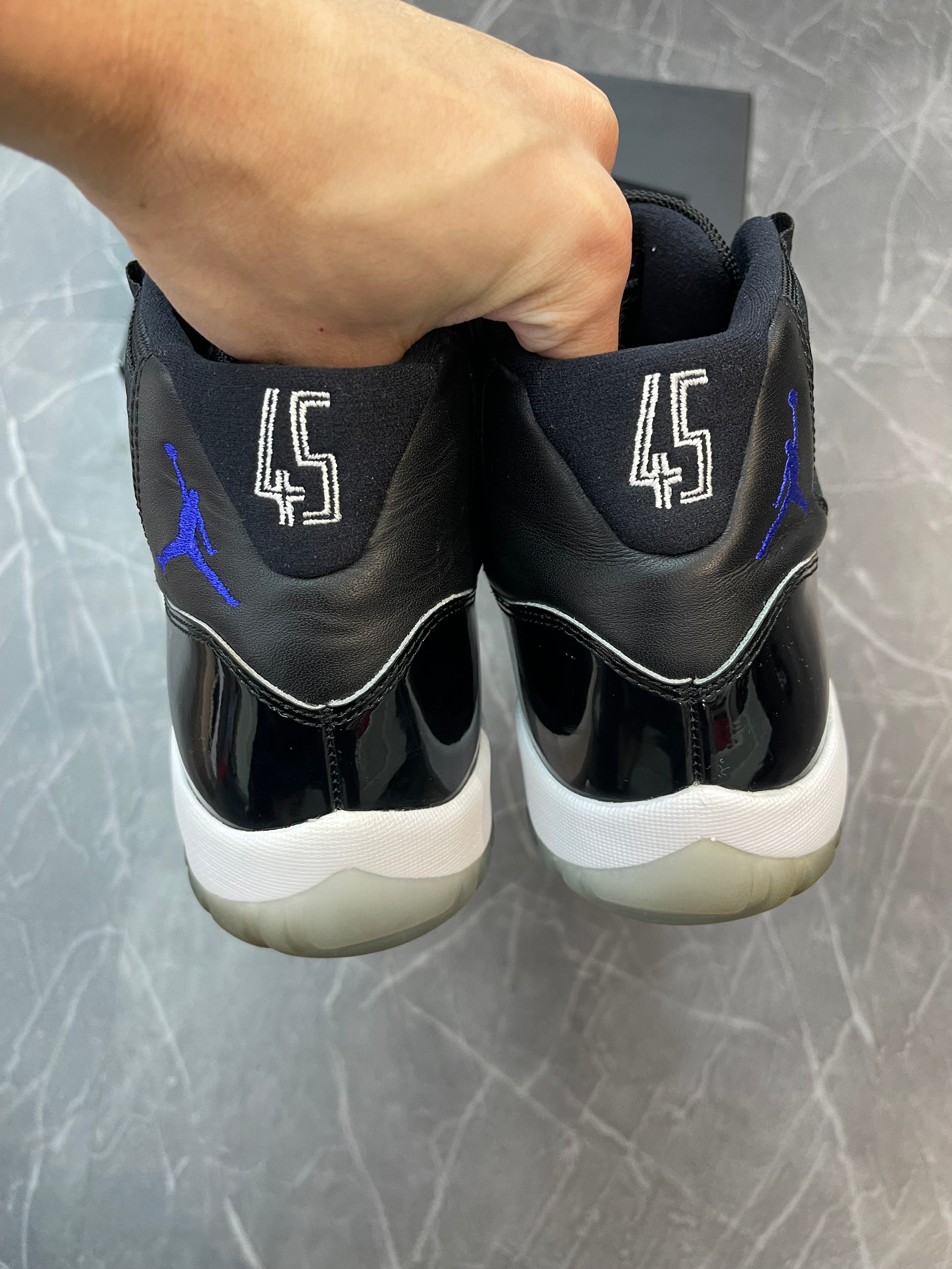 Jordan 11 “Space Jam”