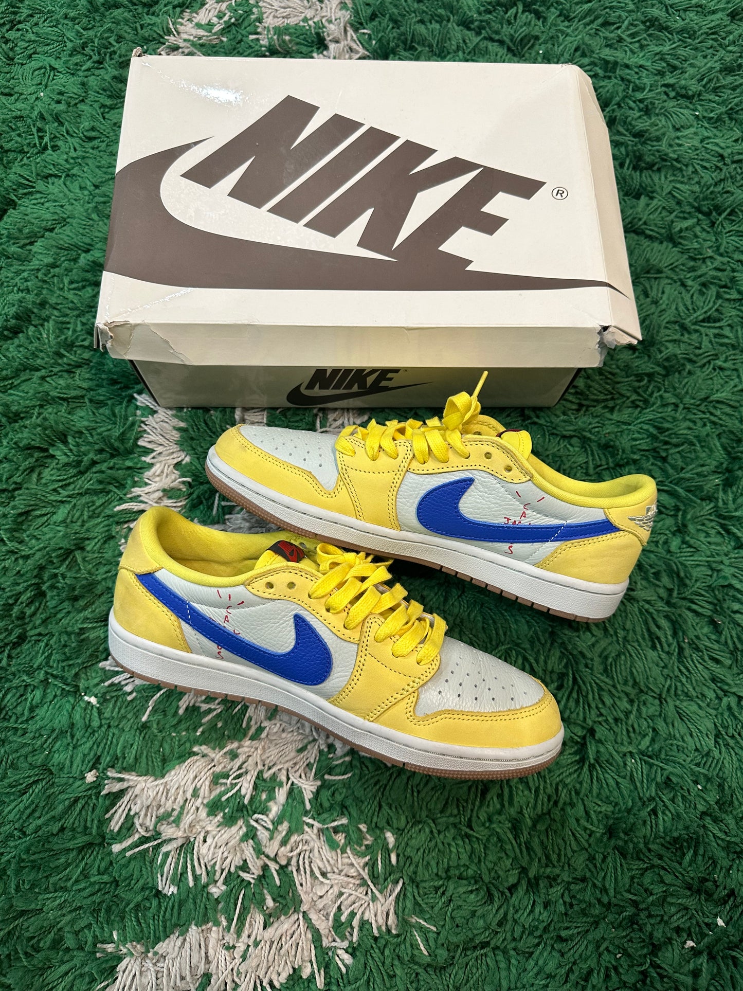 Jordan 1 Low Travis Scott “Canary”