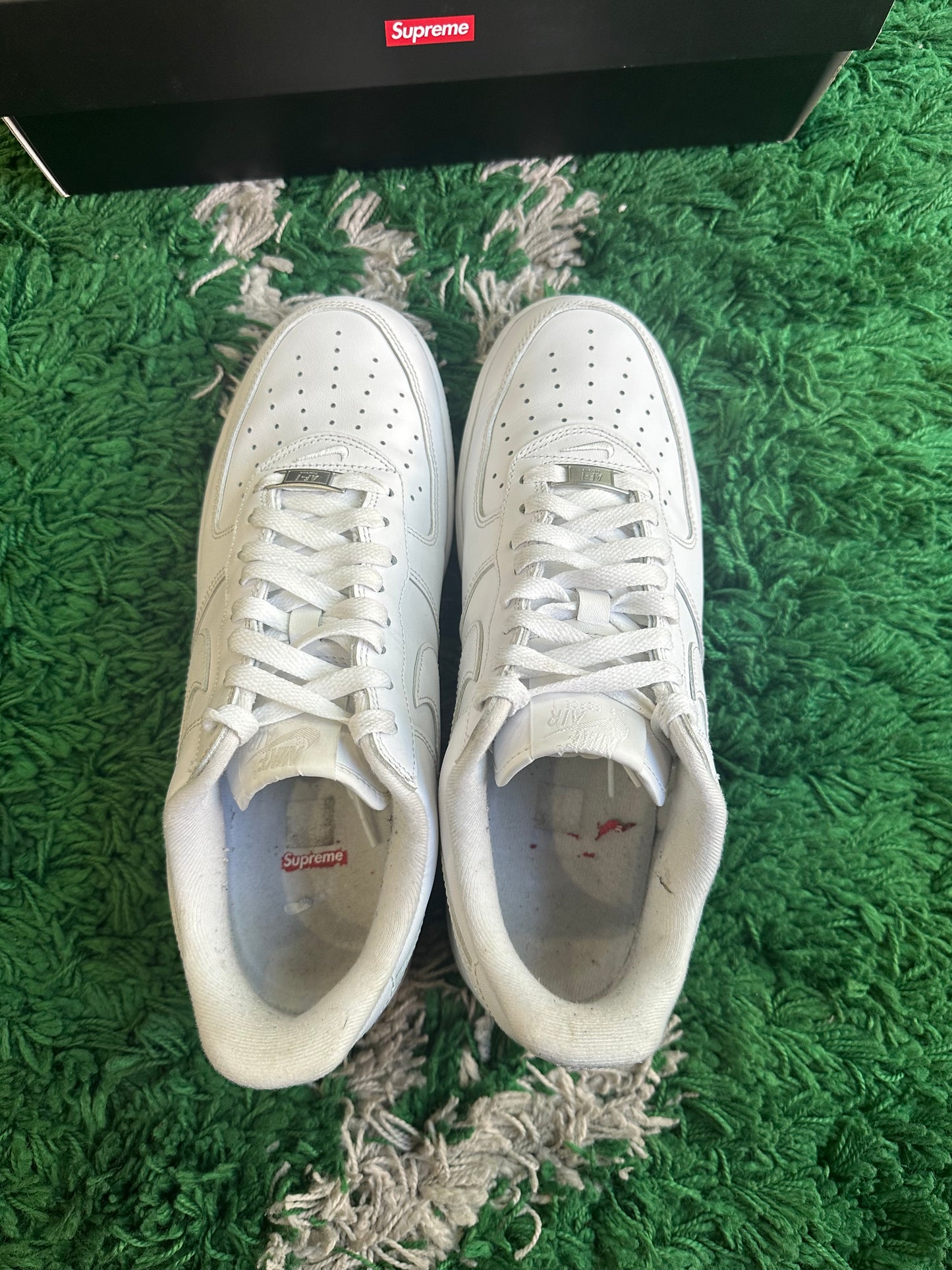 Nike Air Force 1 Low Supreme “White”