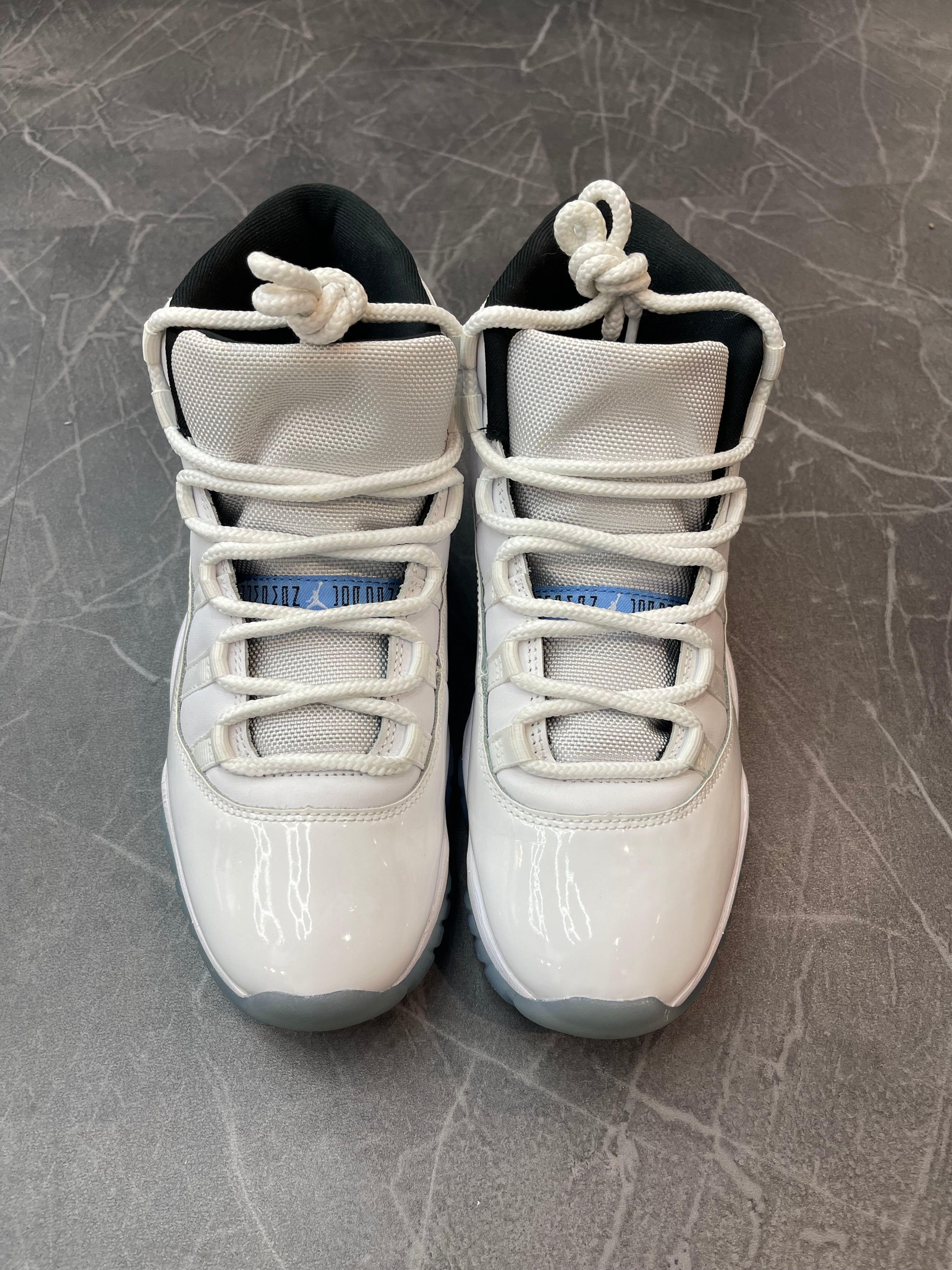 Jordan 11 “Legend Blue”