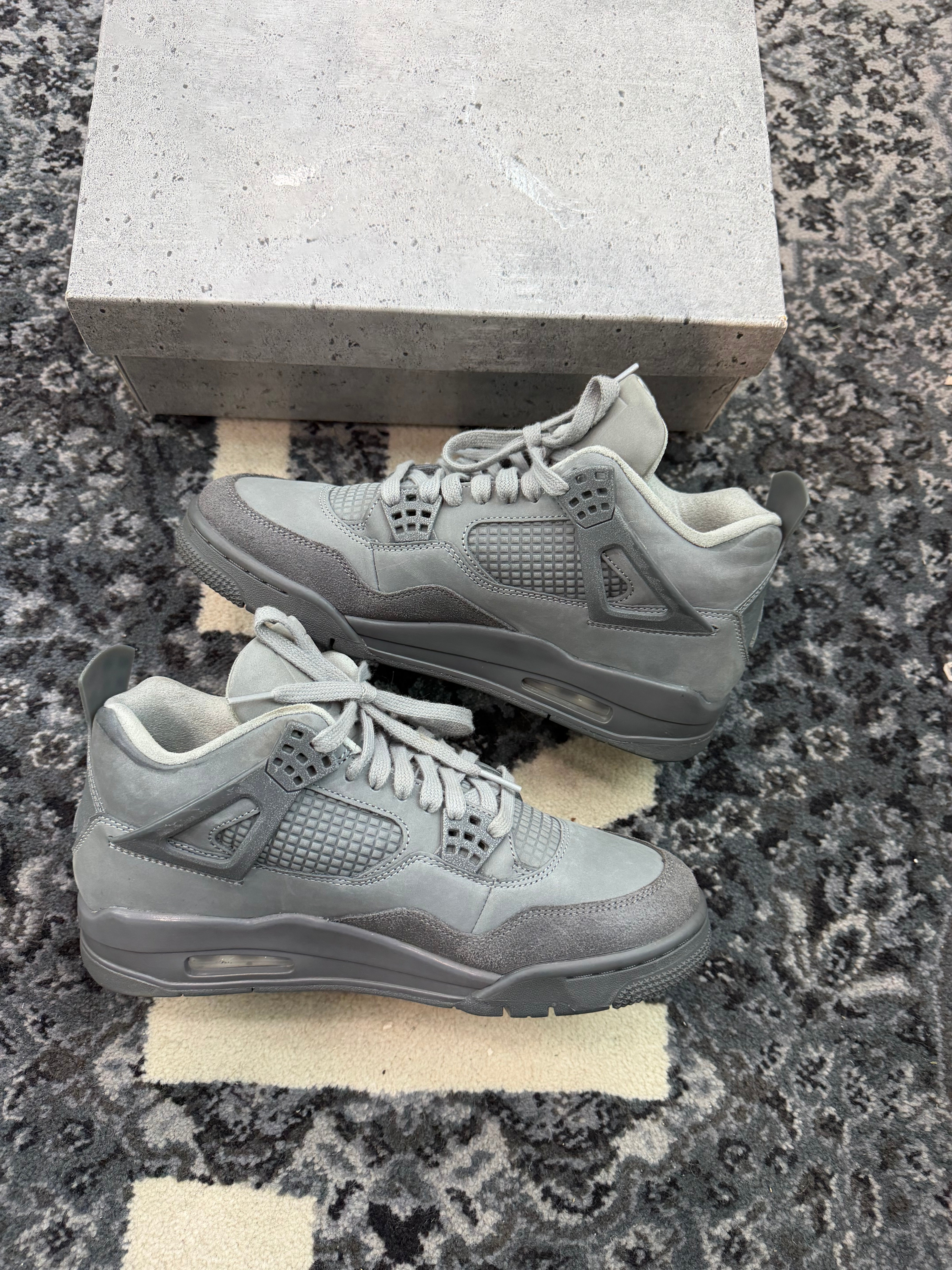 Jordan 4 “Wet Cement”