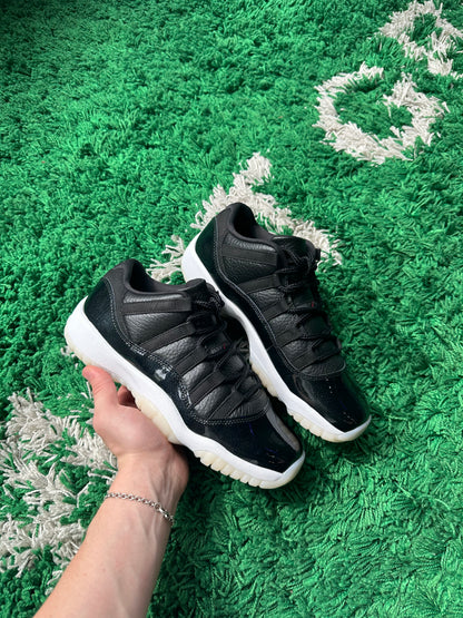 Jordan 11 Low “72-10”