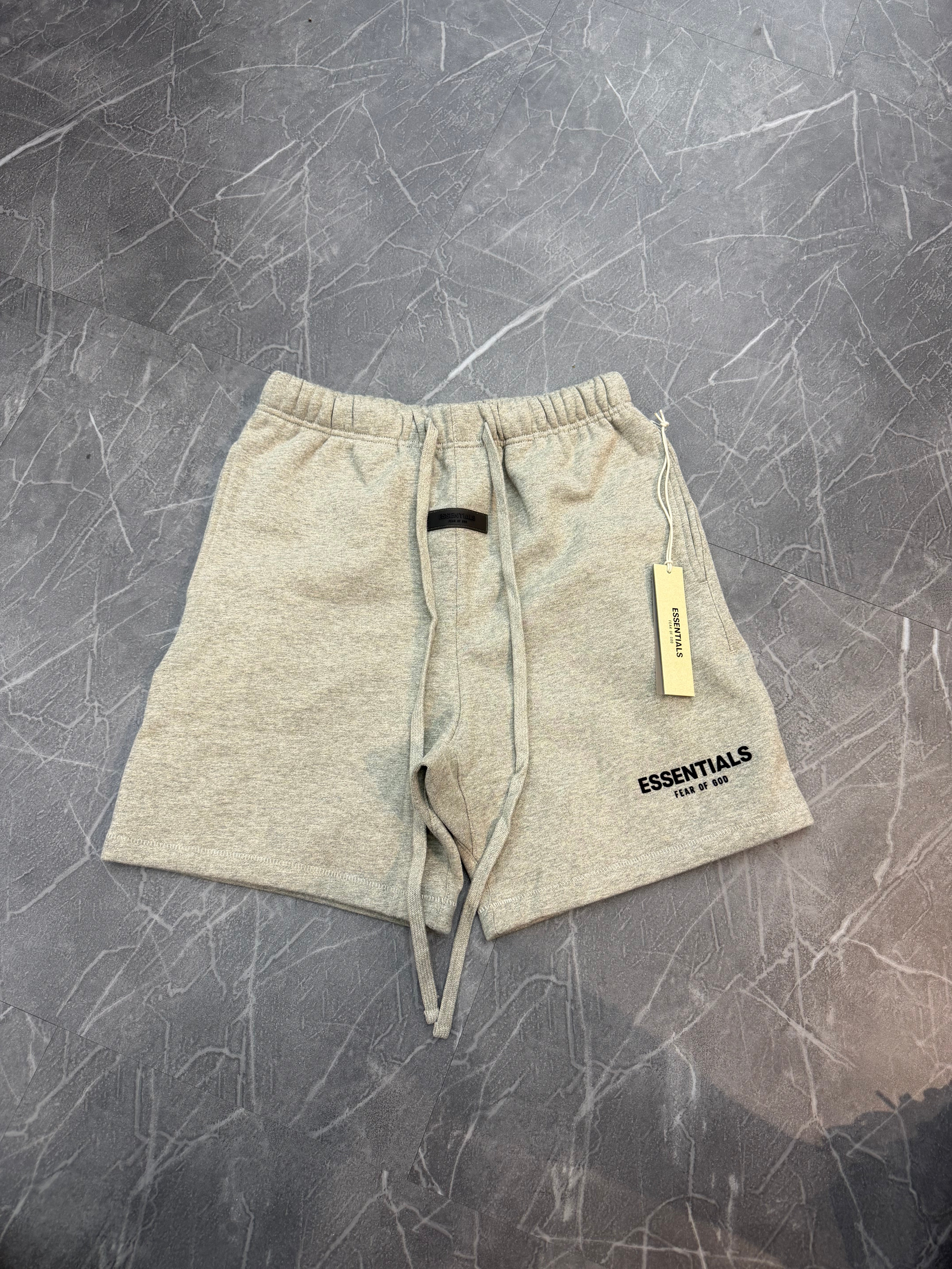 Essentials Sweatshorts “Heather Grey”