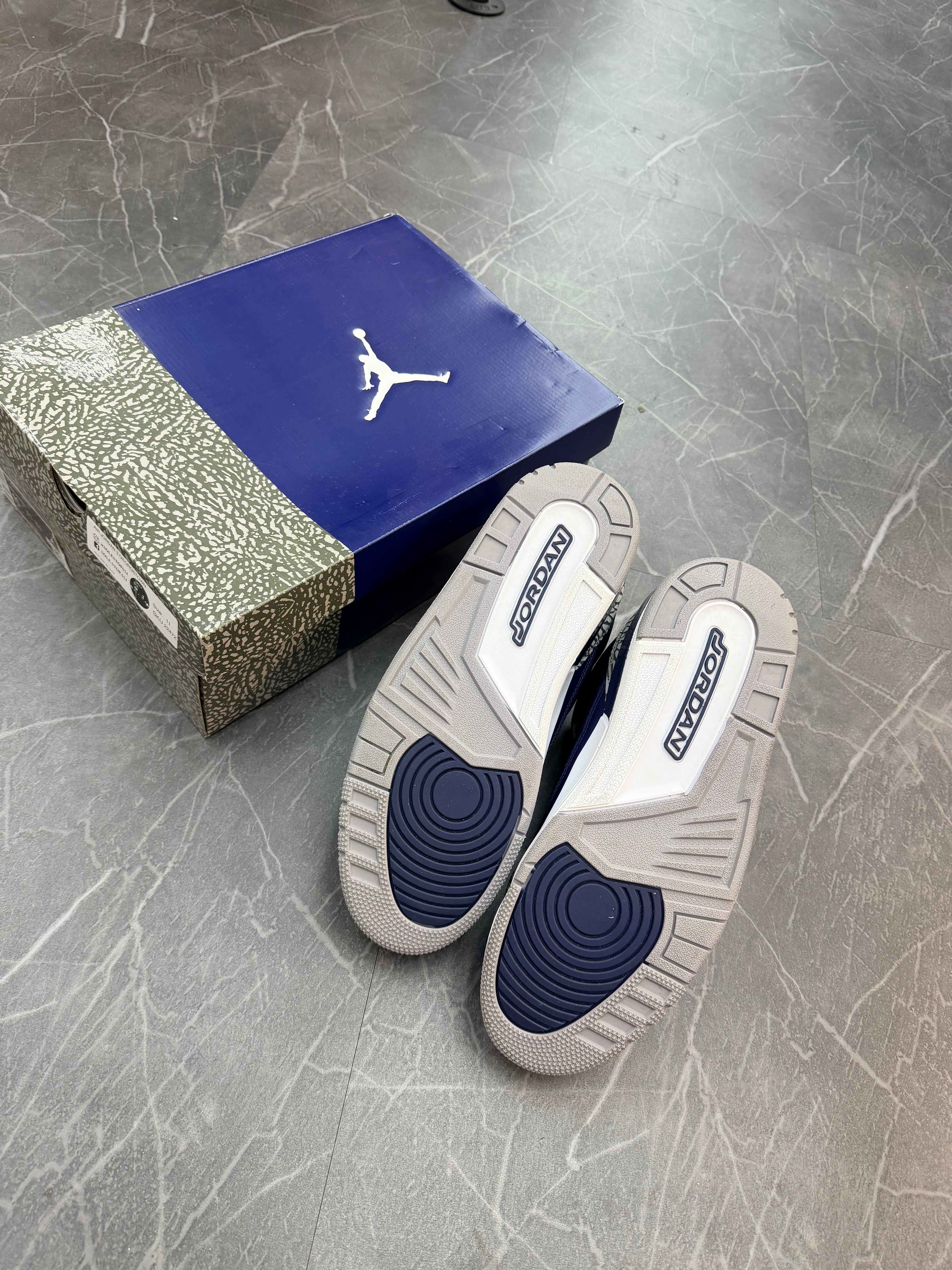 Jordan 3 “Georgetown”