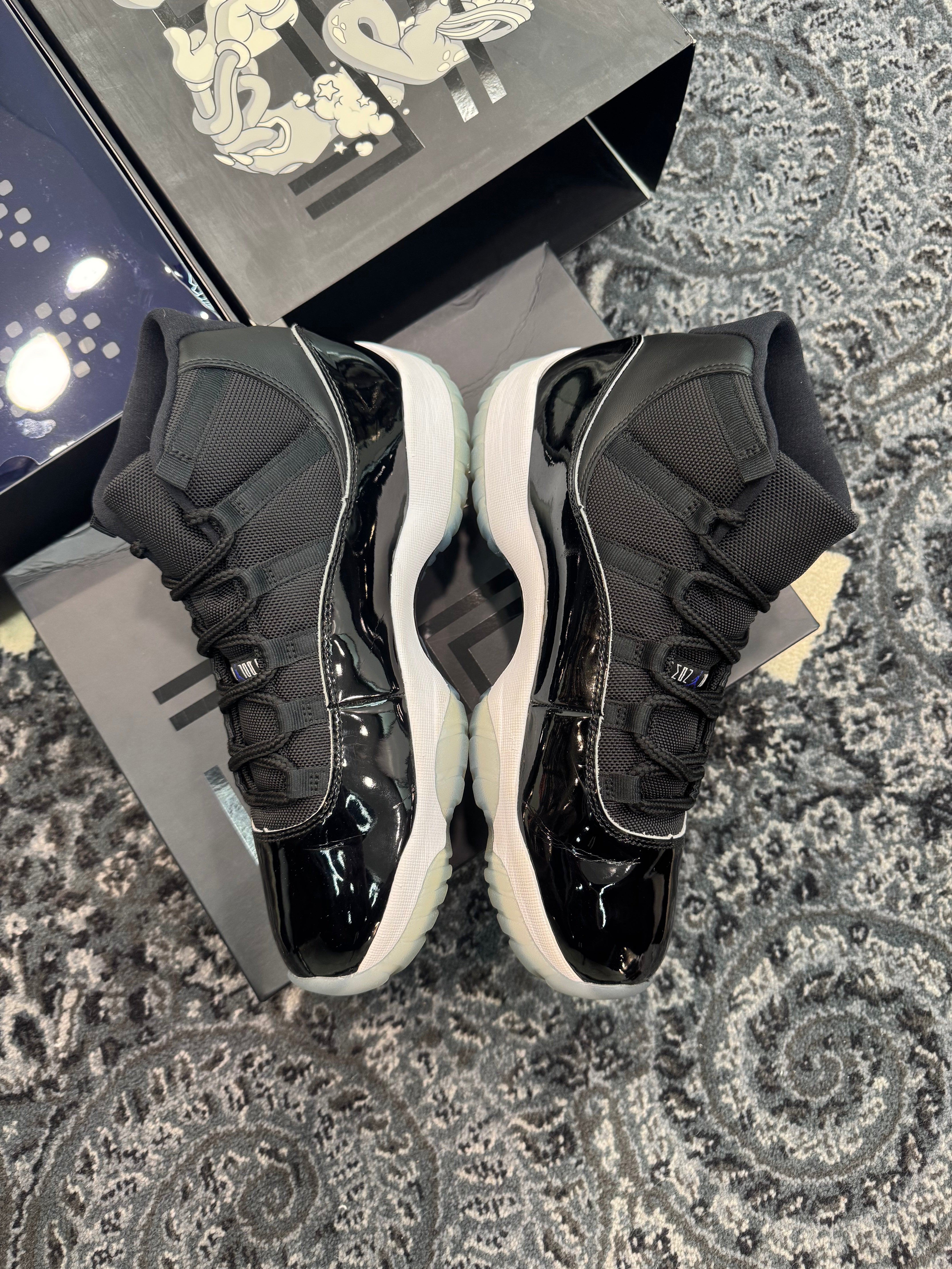 Jordan 11 Space Jam (2016)